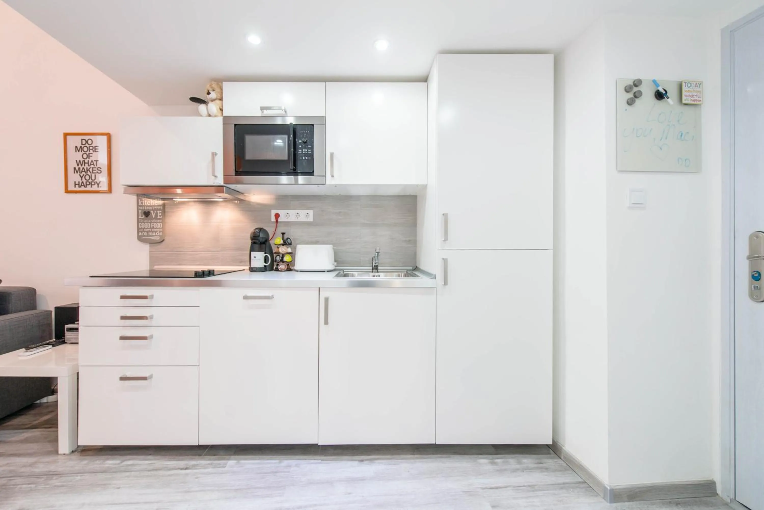 Kitchen or kitchenette in happy home POP