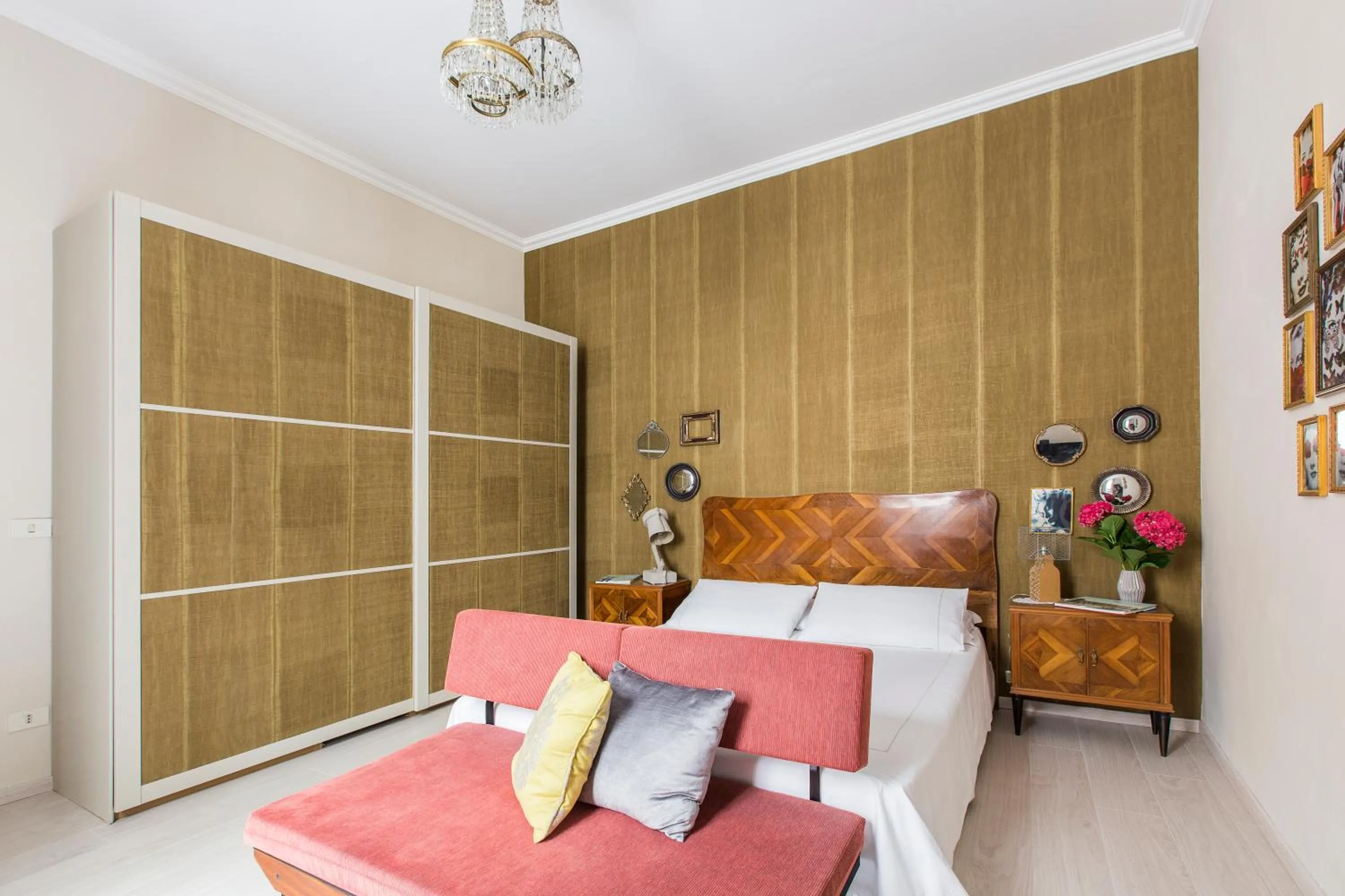 Dandy Suite
