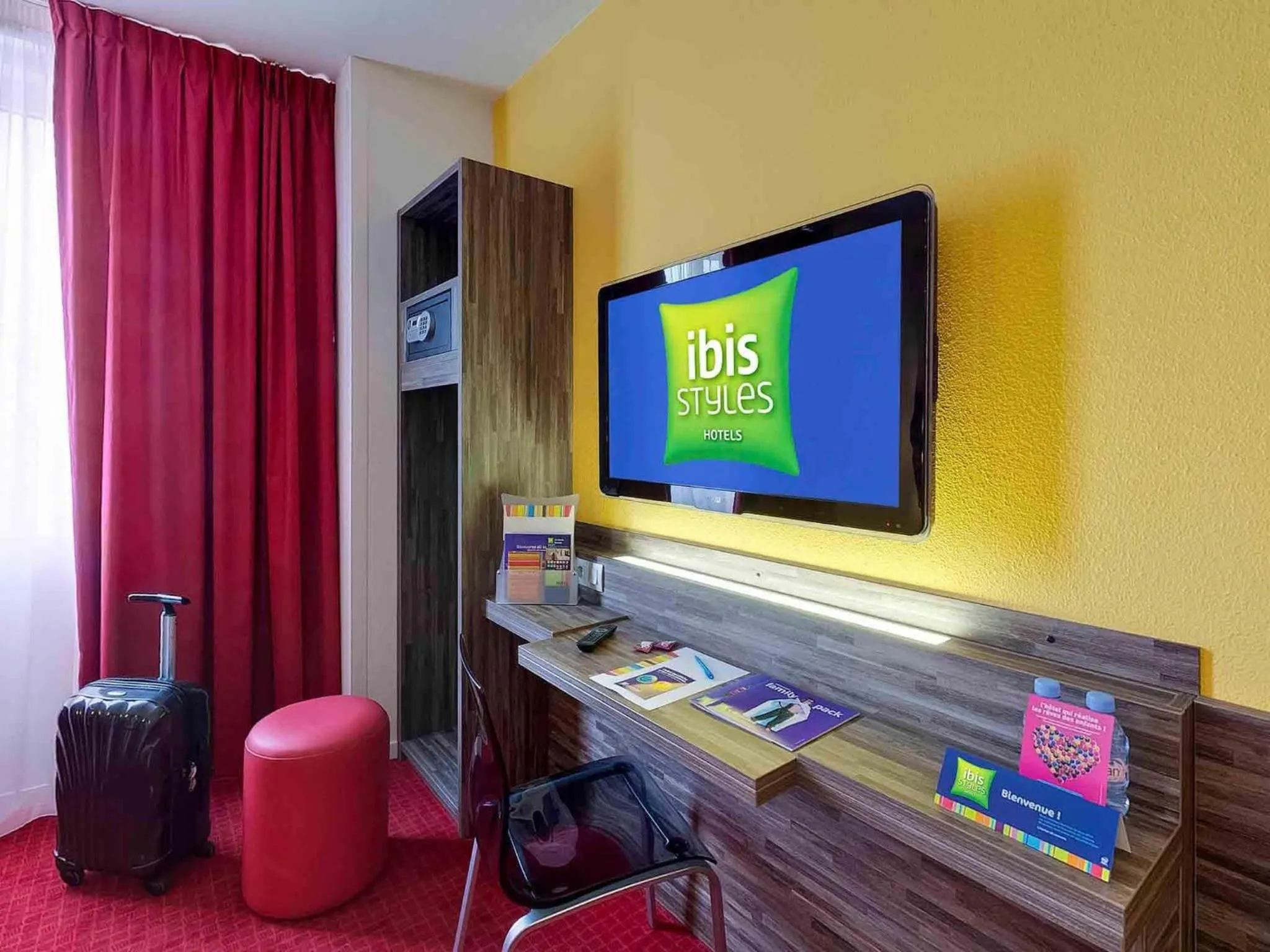 Bedroom in ibis Styles Rennes Centre Gare Nord