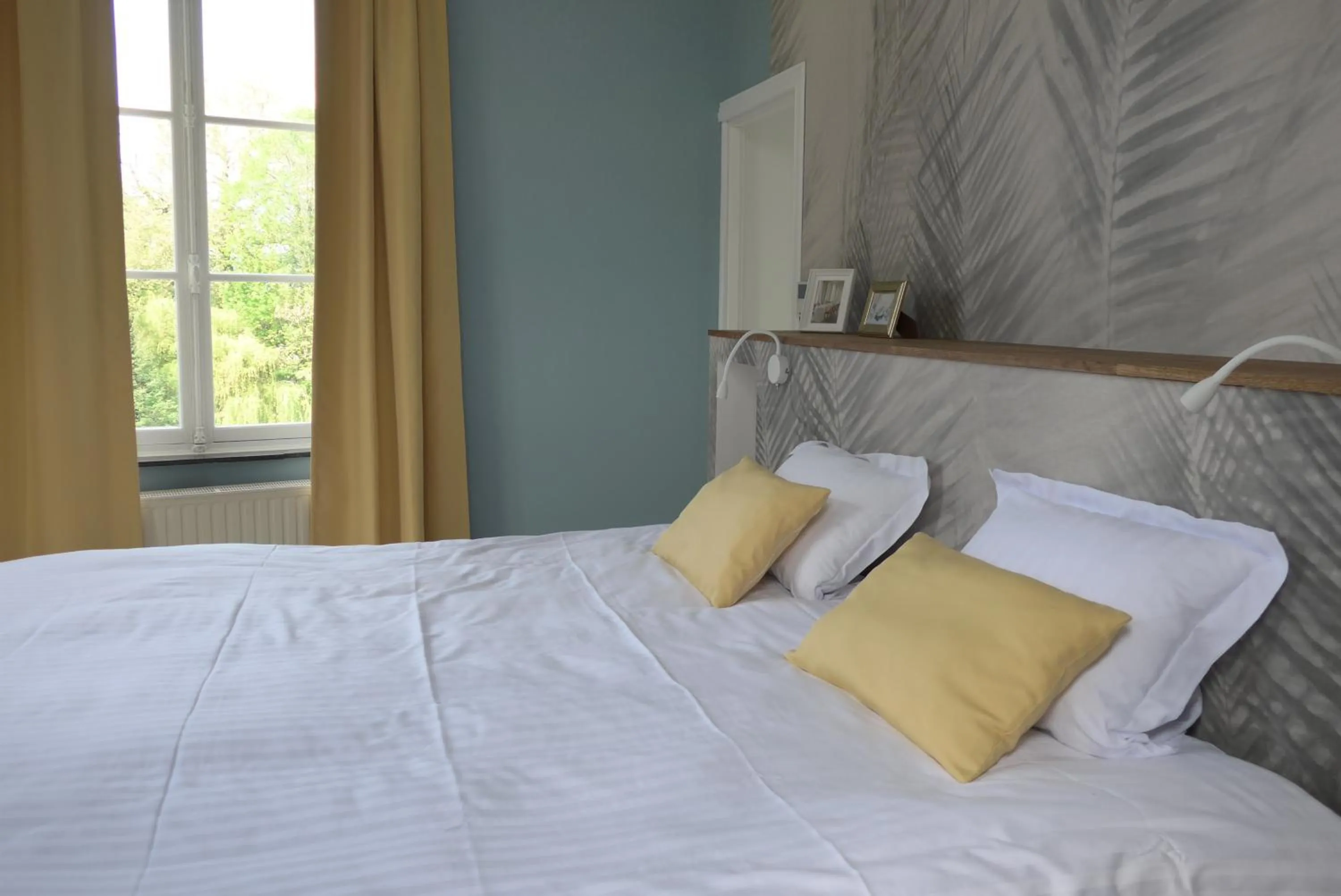 Bed in Chateau D'aubry