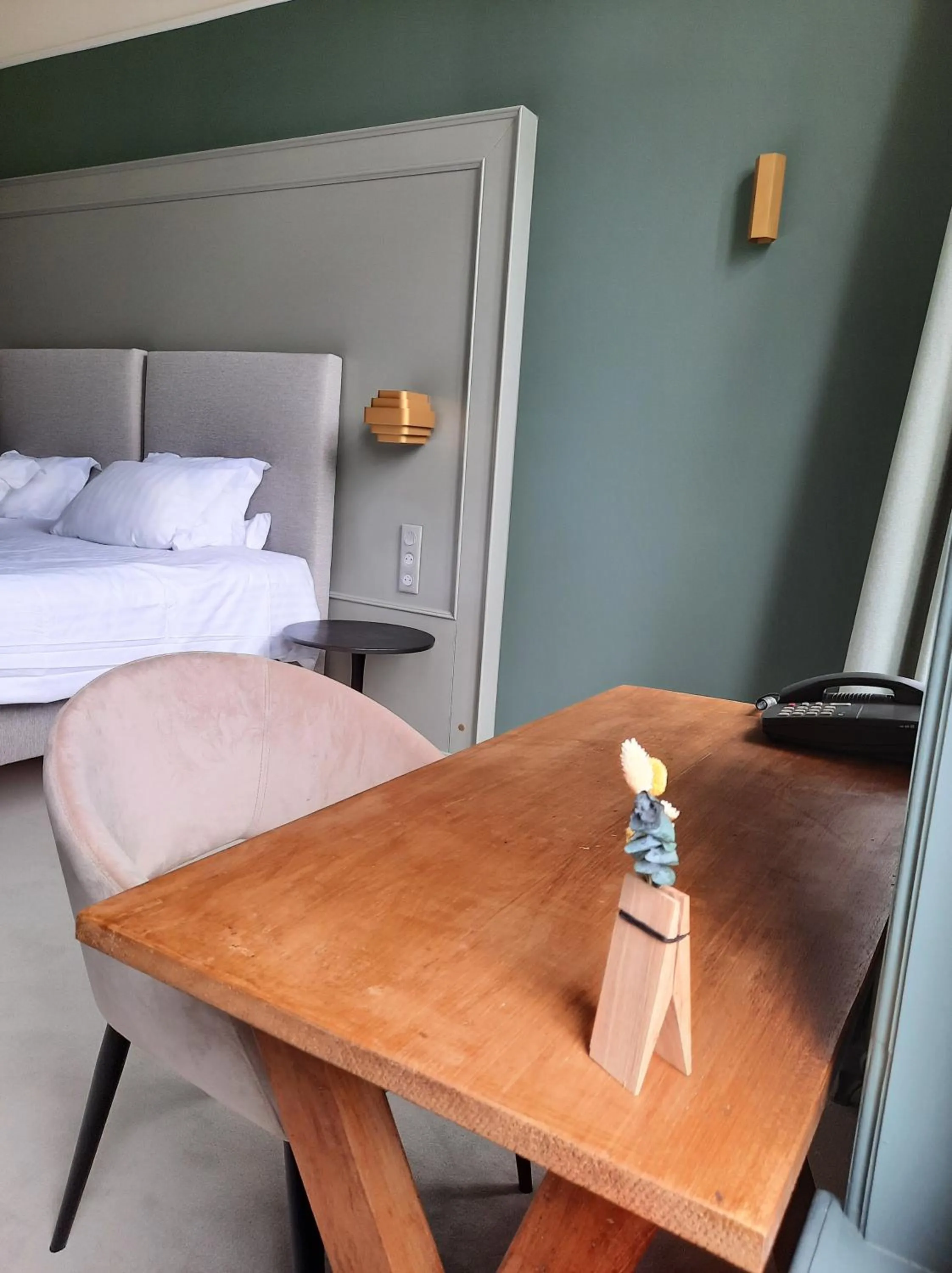 Bed in Chateau D'aubry