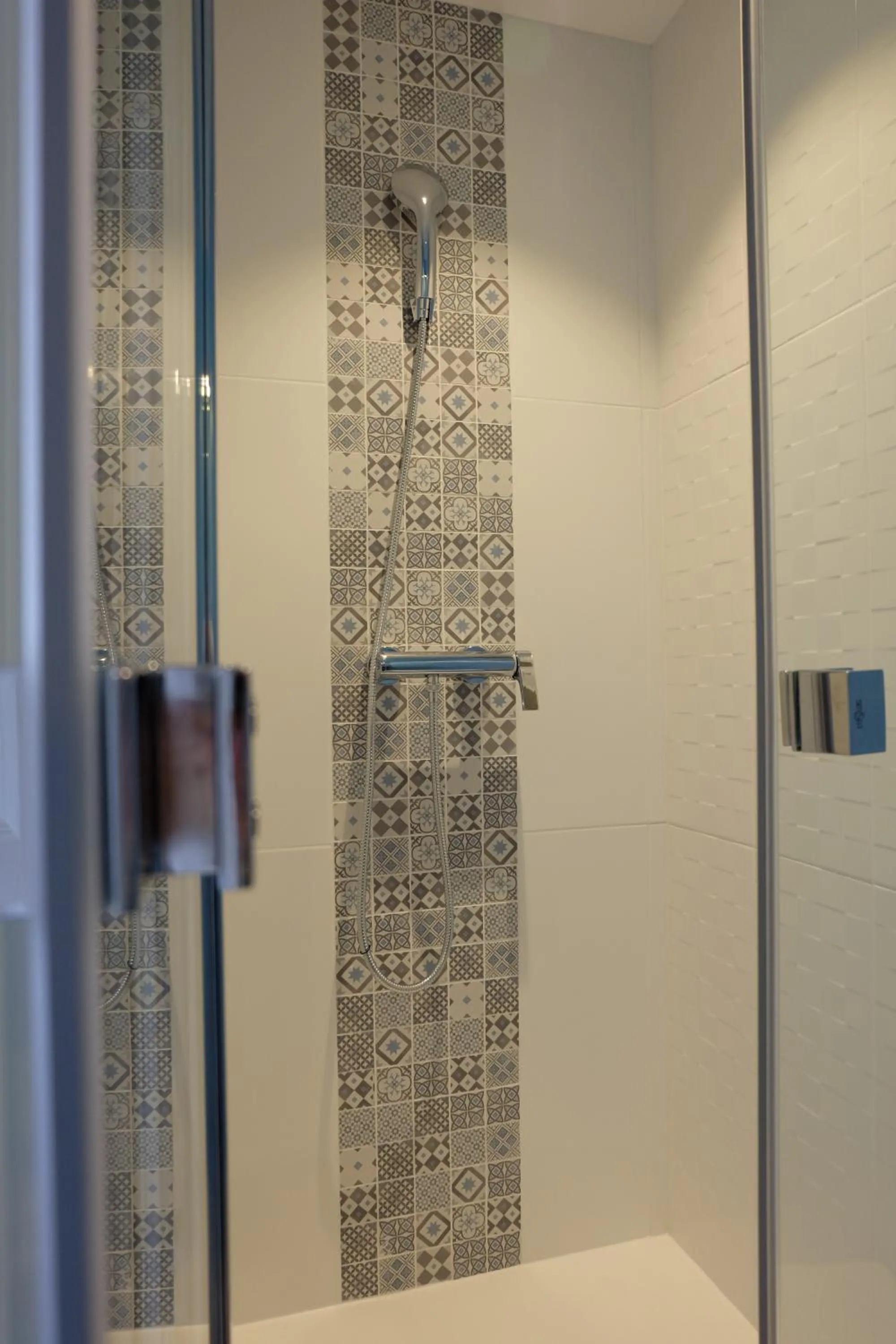 Shower in Chateau D'aubry