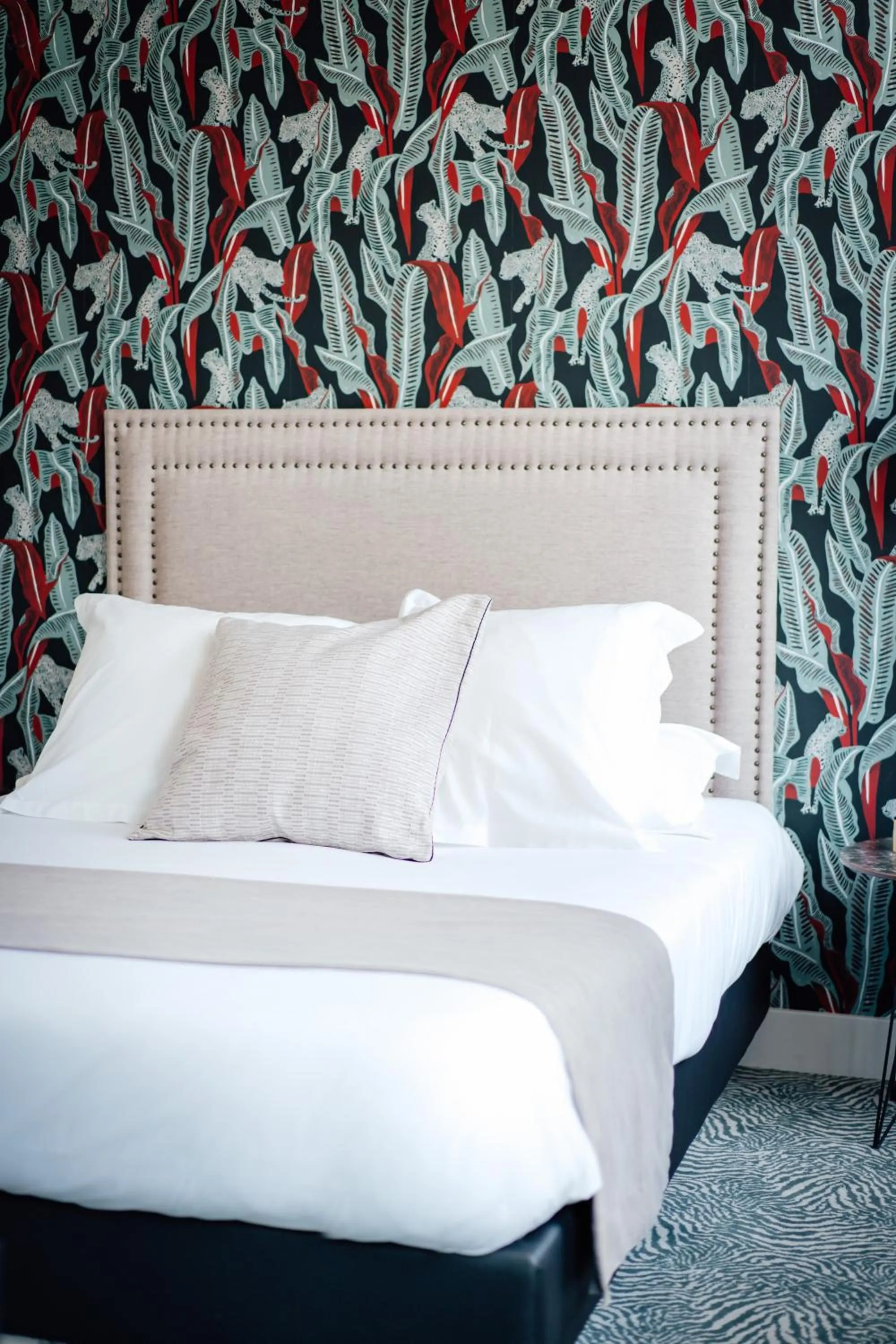 Bed in La villa 10 HÔTEL SPA