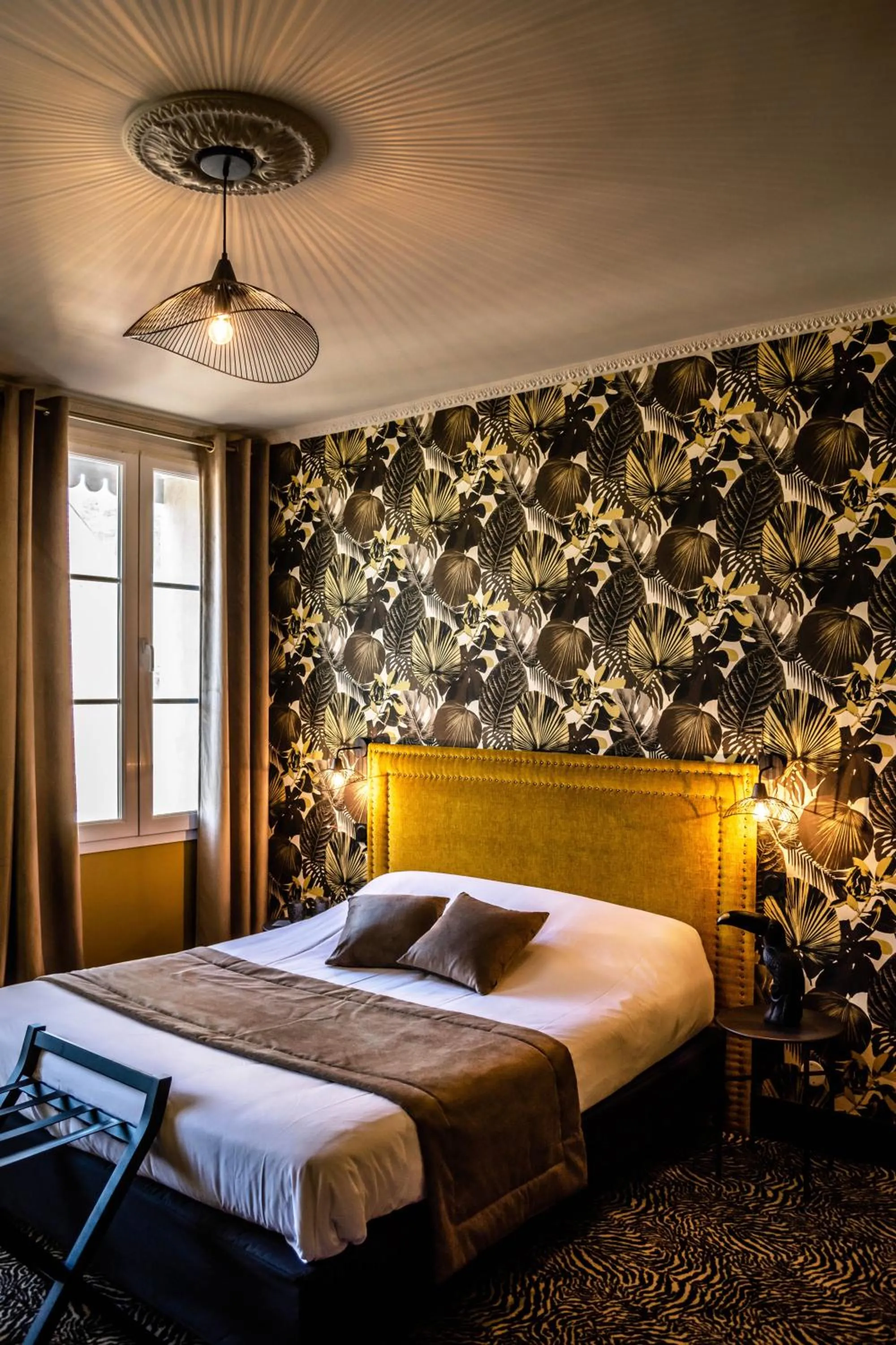 Bed in La villa 10 HÔTEL SPA