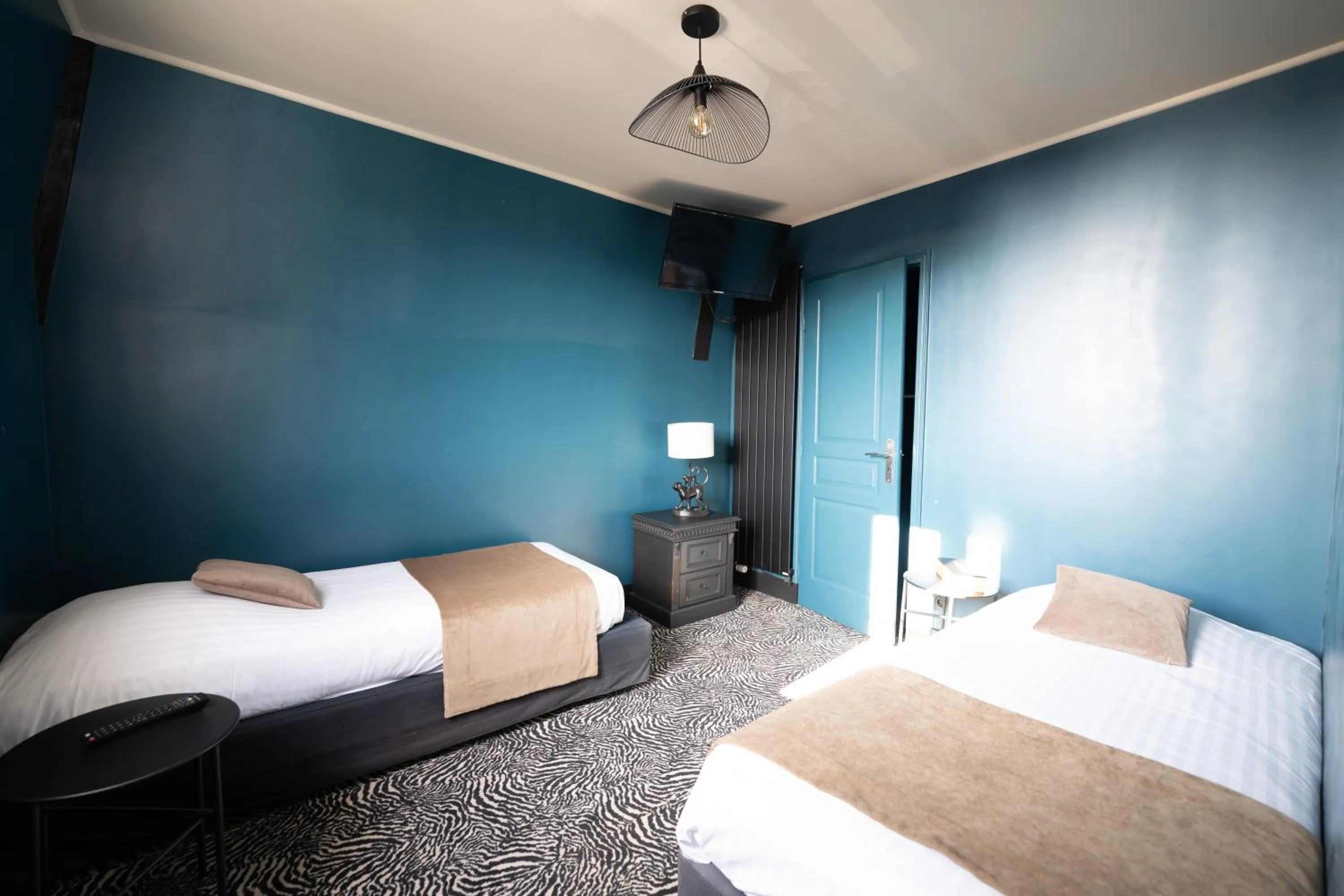 Bed in La villa 10 HÔTEL SPA