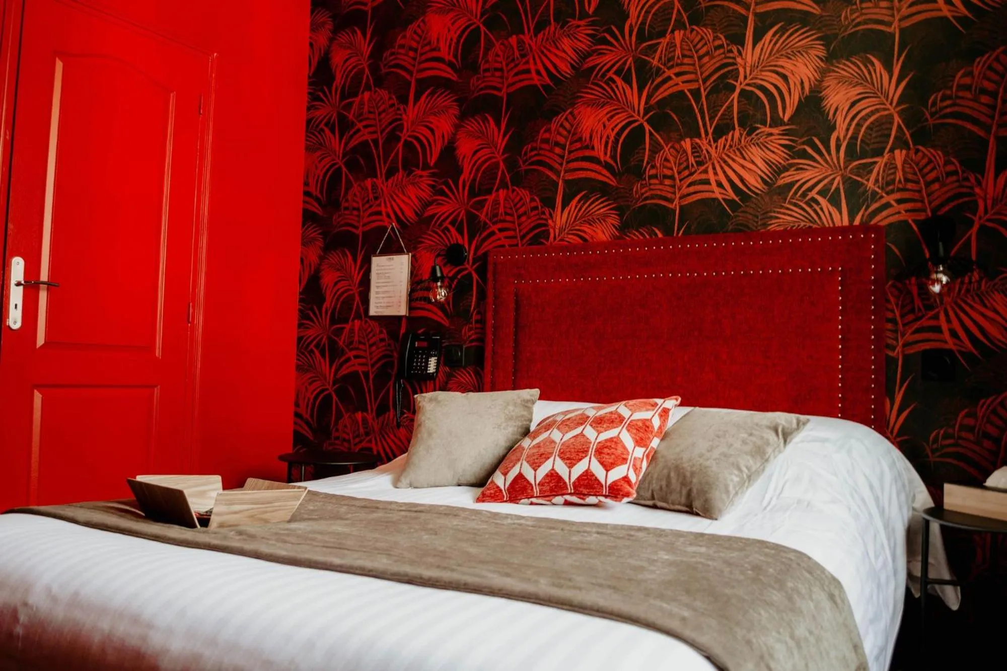 Bed in La villa 10 HÔTEL SPA