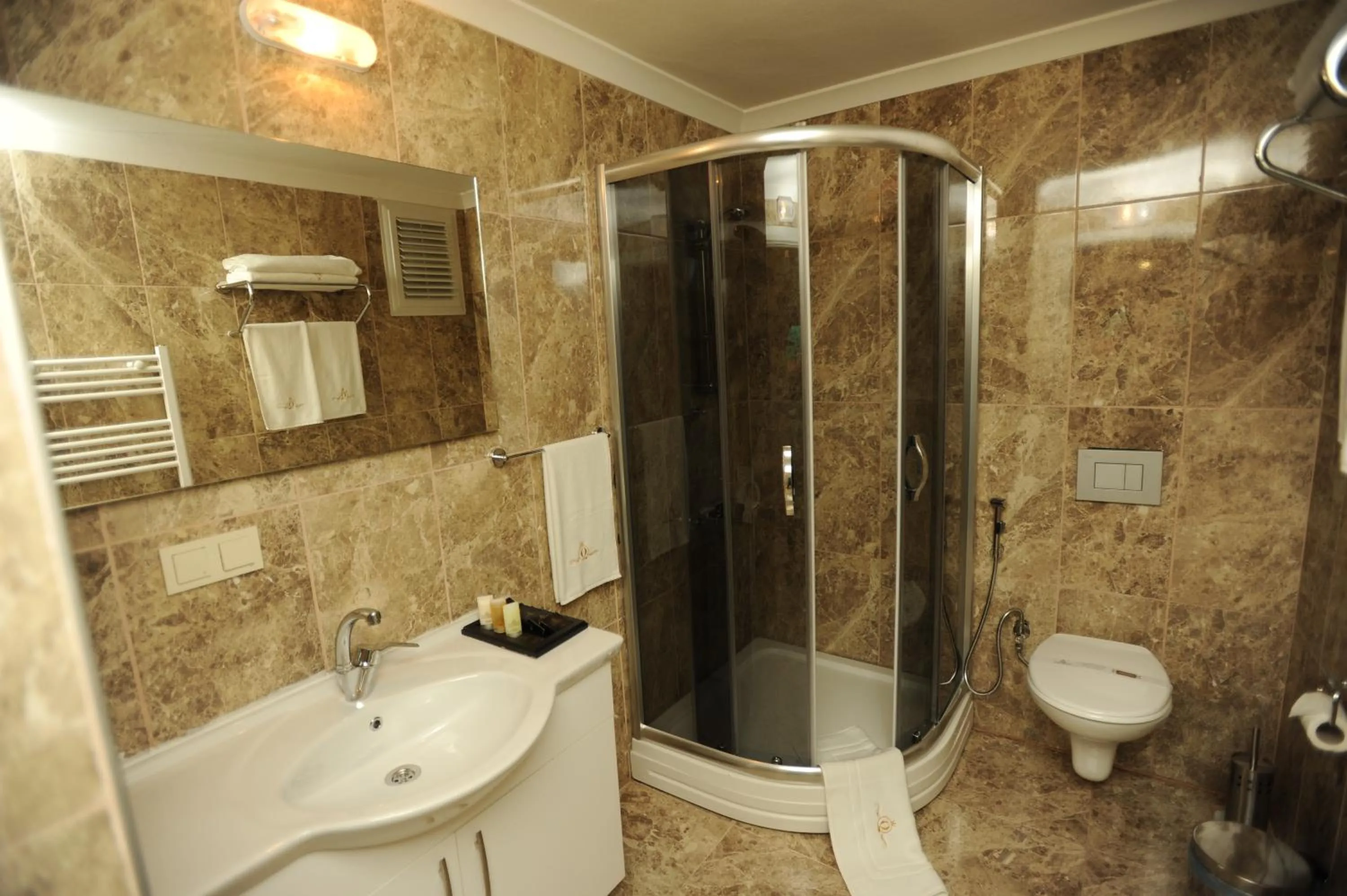 Bathroom in Qamar Prestige Suites