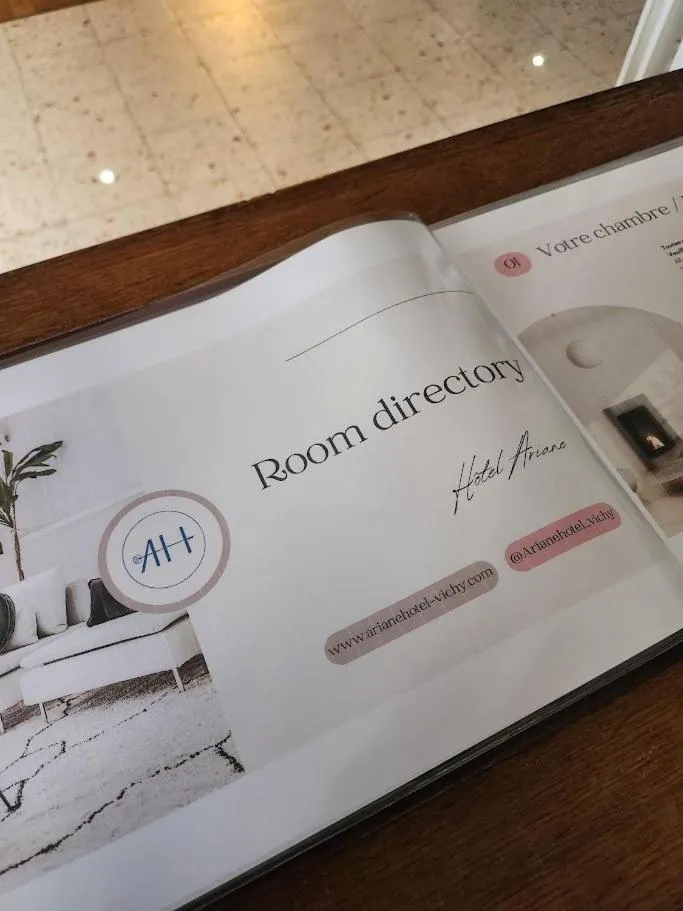 Bedroom in Ariane Hôtel