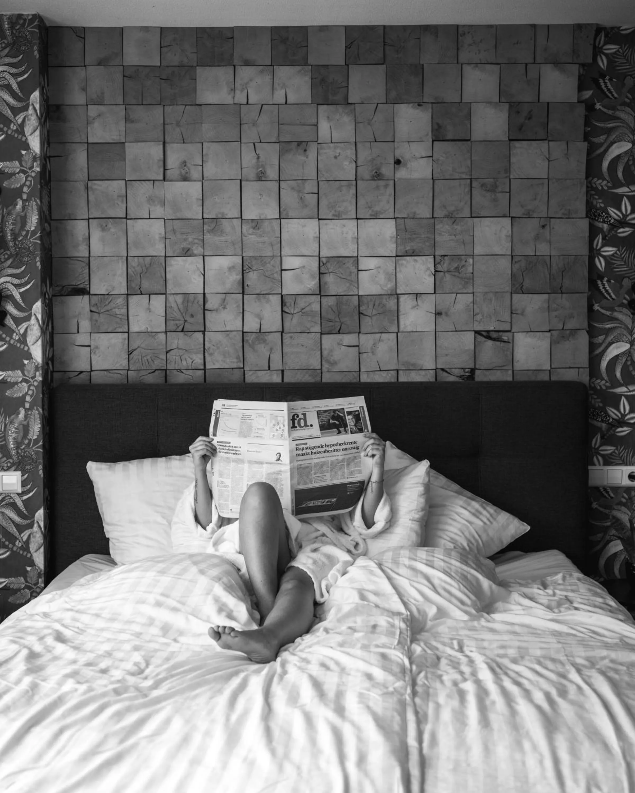 Bed in Wolf Hotel Kitchen & Bar