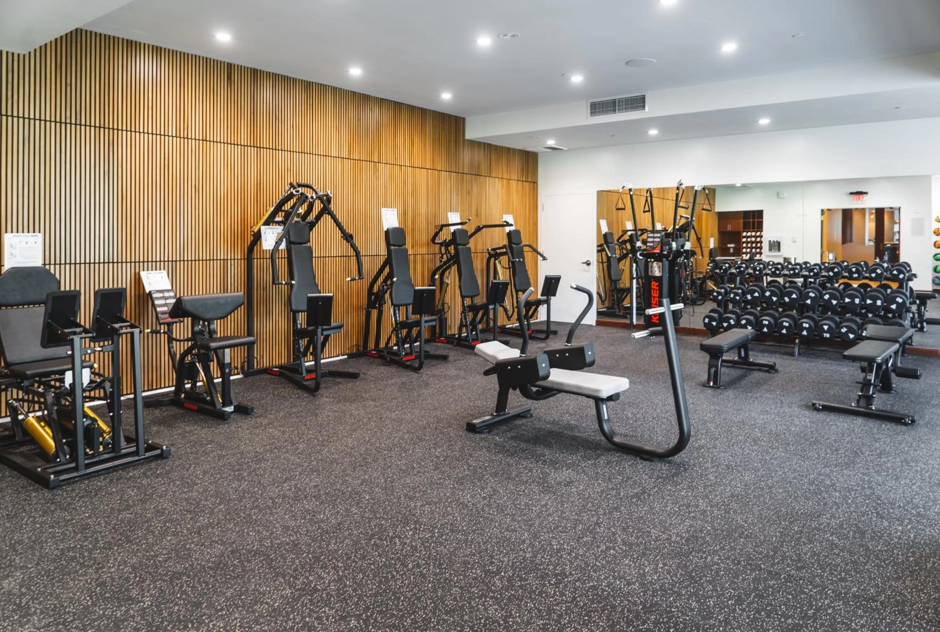 Fitness centre/facilities in Lotus Honolulu at Diamond Head