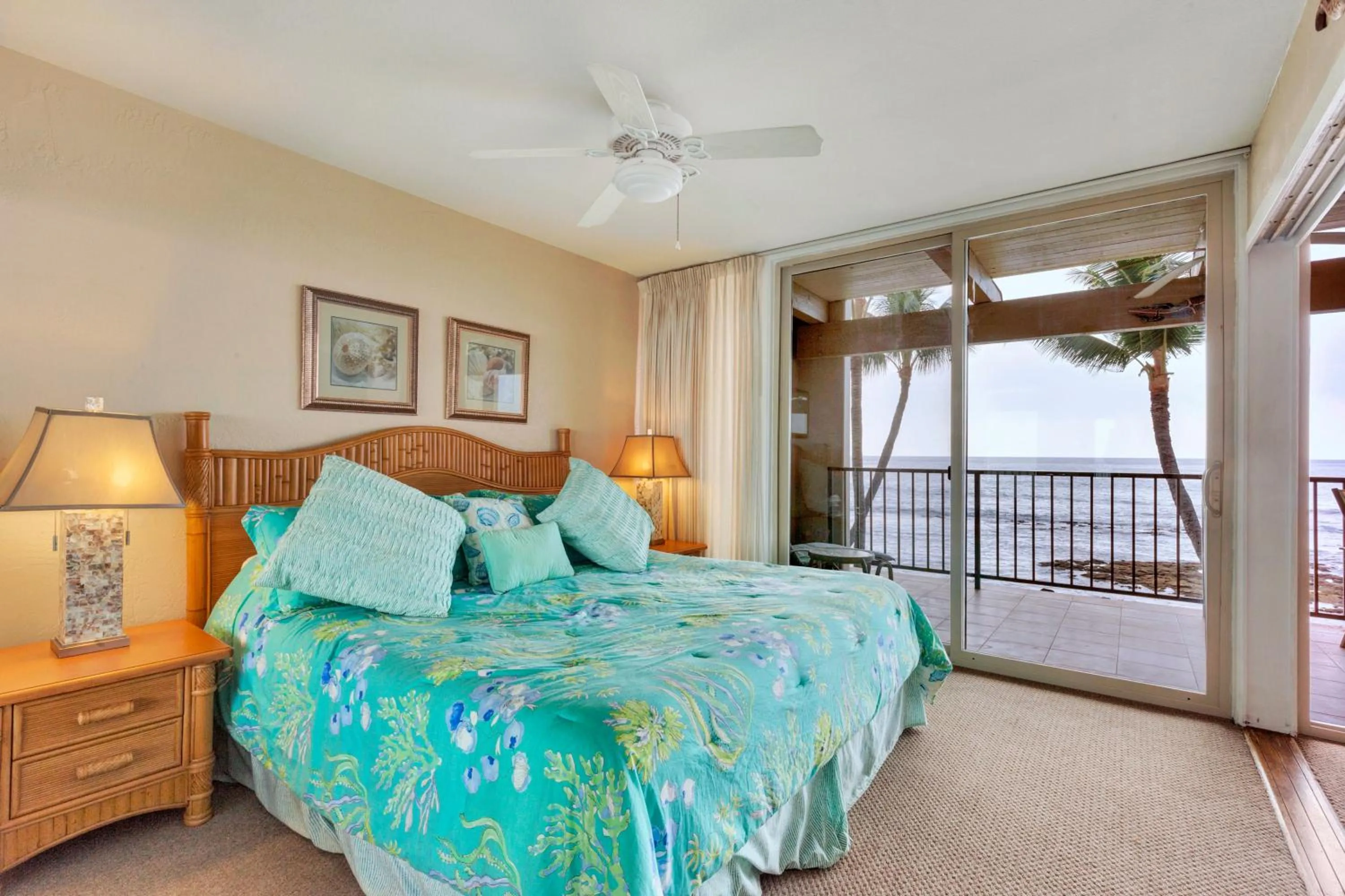 Bedroom, Bed in Castle Kona Bali Kai