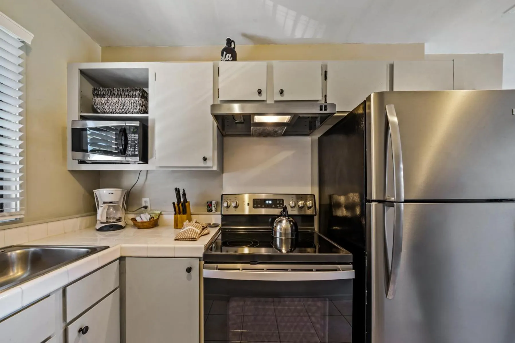 Property building in Castle Kona Bali Kai