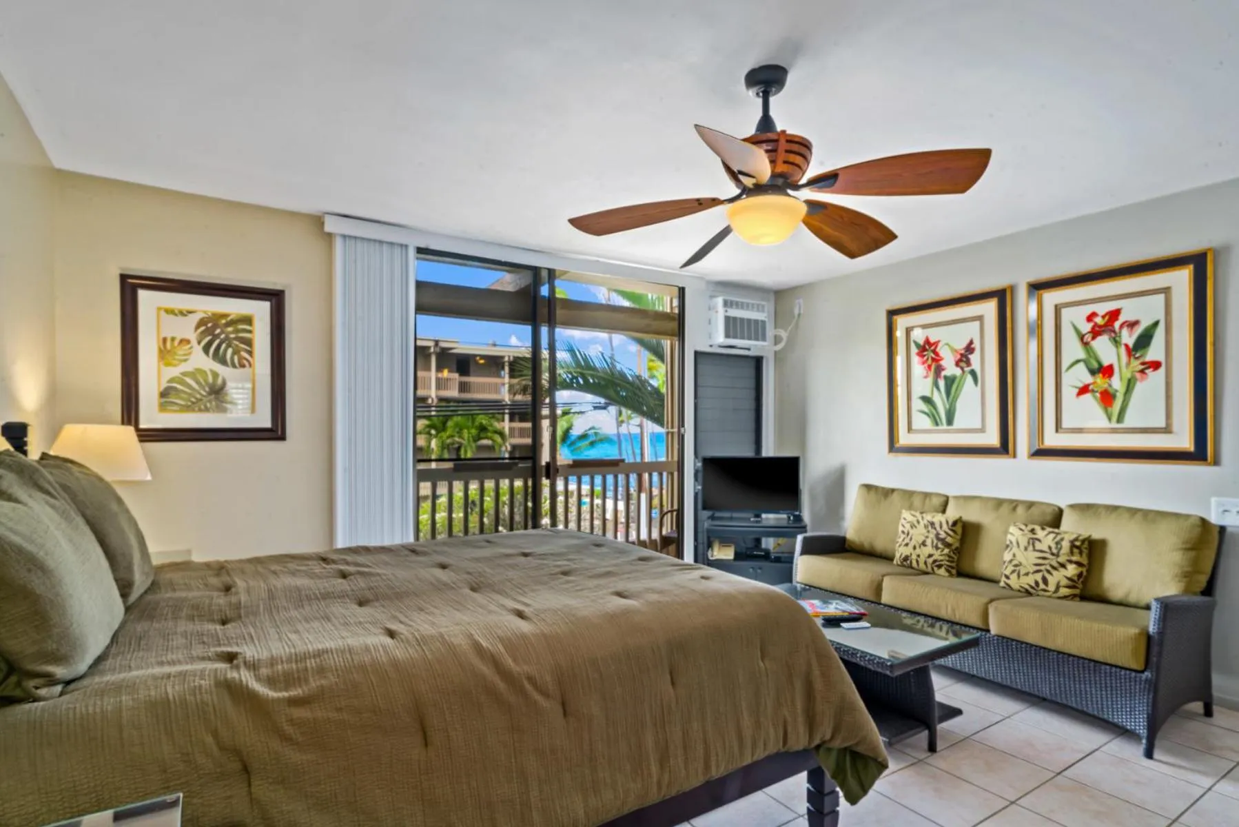 Property building in Castle Kona Bali Kai