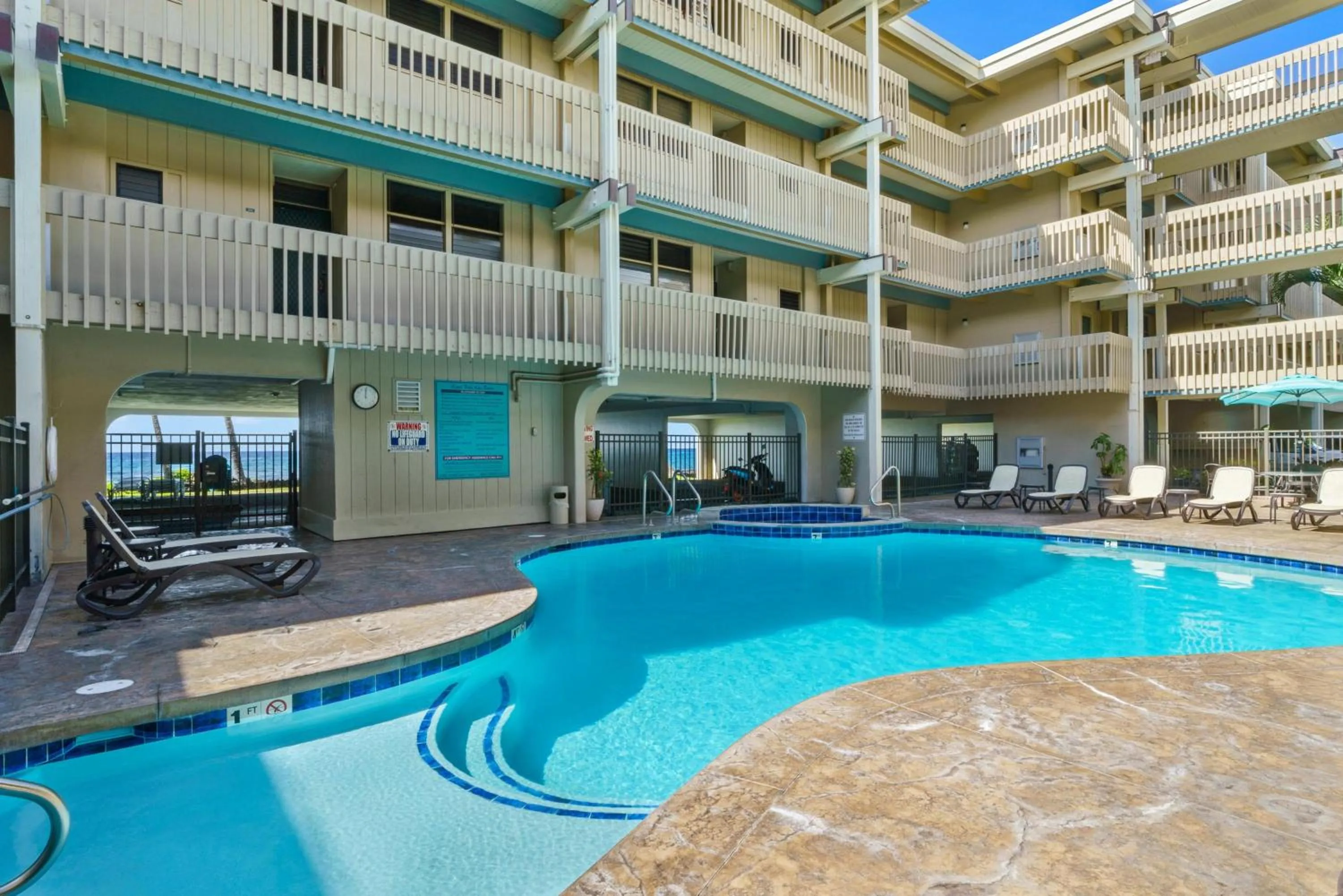 Property building in Castle Kona Bali Kai