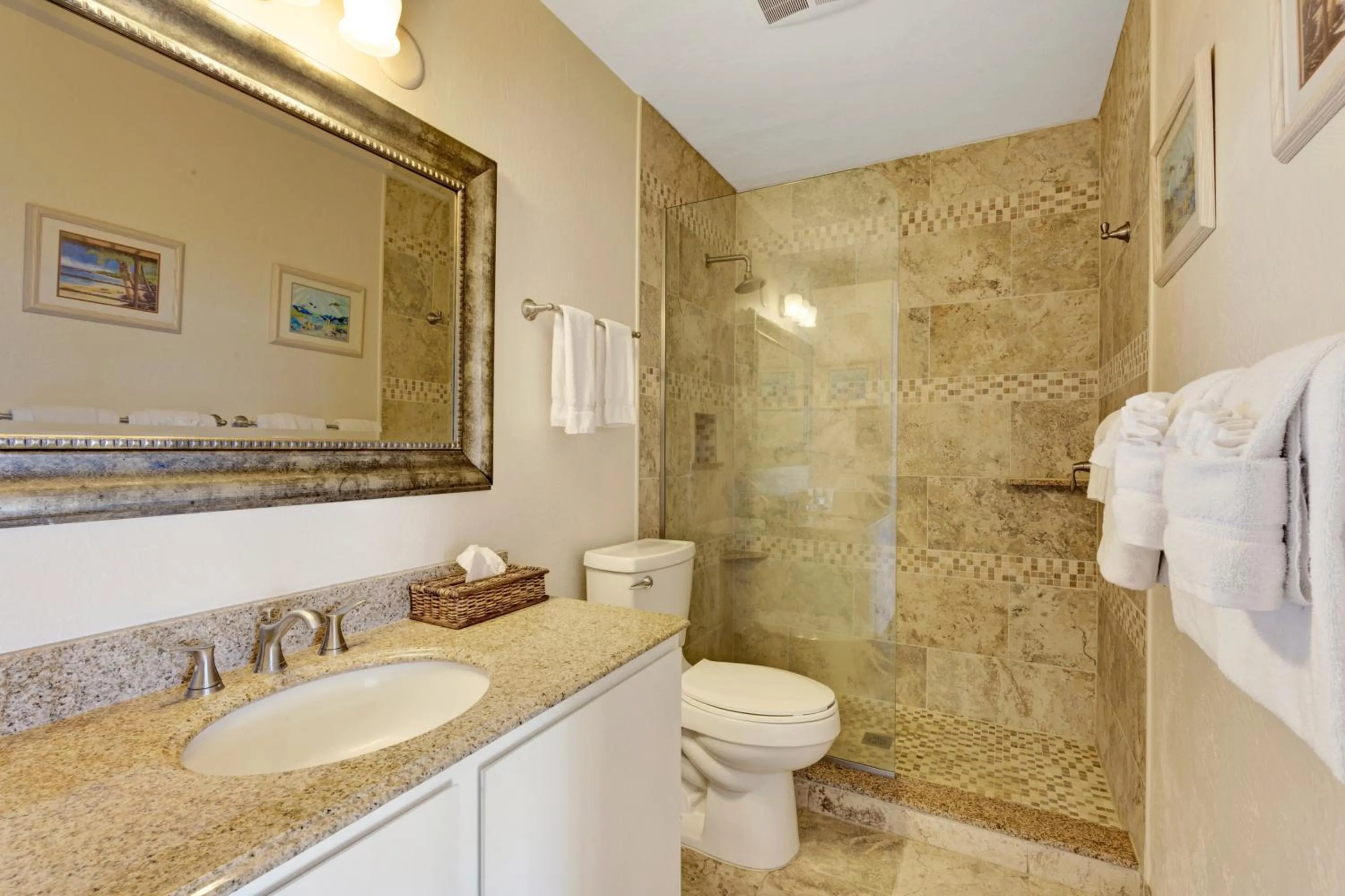 Bathroom in Castle Kona Bali Kai