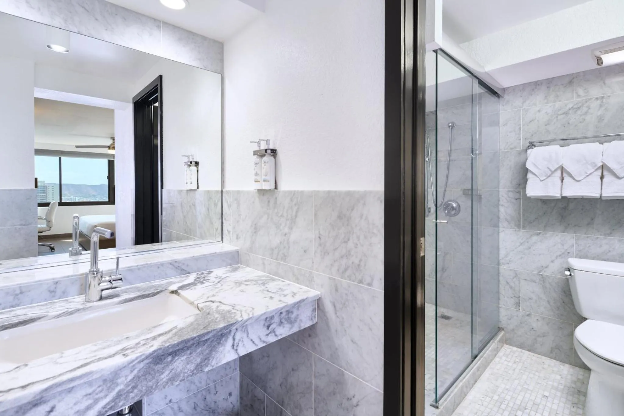 Photo of the whole room in Holiday Inn Express Waikiki by IHG