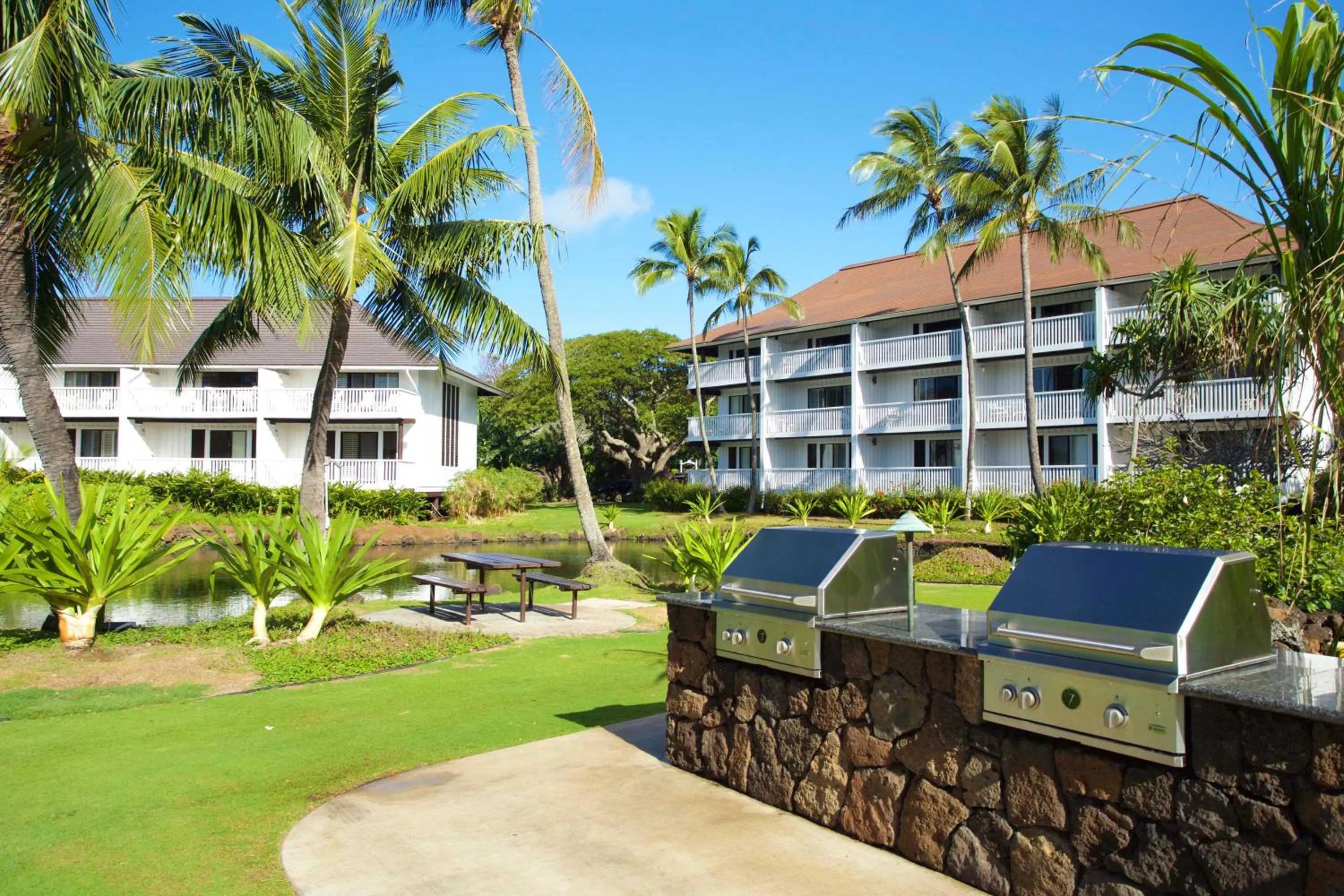 BBQ facilities in Kiahuna Plantation and Beach Bungalows by Castle