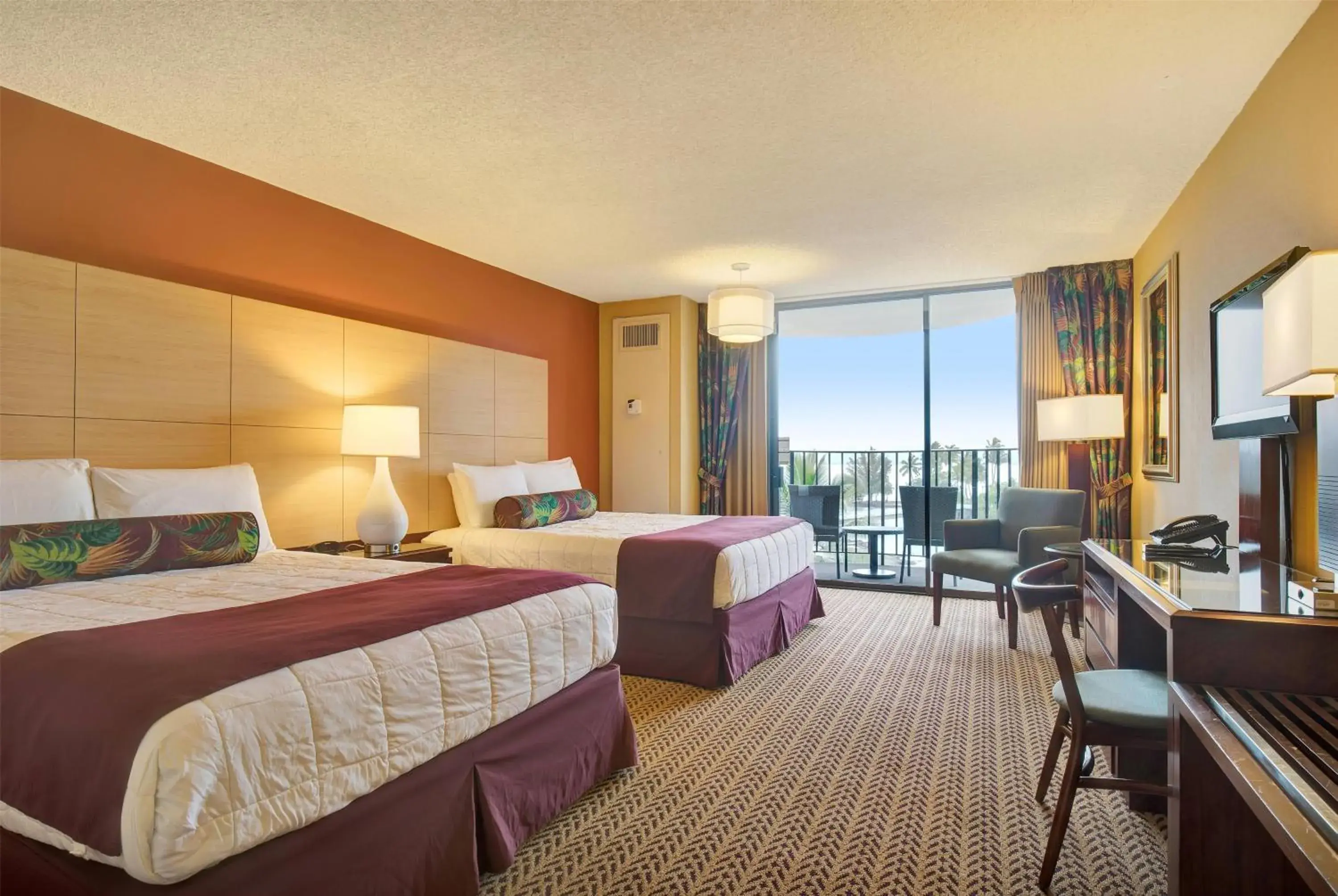 One-Bedroom Suite with Two Queen Beds and Ocean View - Non-Smoking in Hilo Hawaiian Hotel, Trademark Collection by Wyndham One-Bedroom Suite with Two Queen Beds and Ocean View - Non-Smoking in Hilo Hawaiian Hotel, Trademark Collection by Wyndham