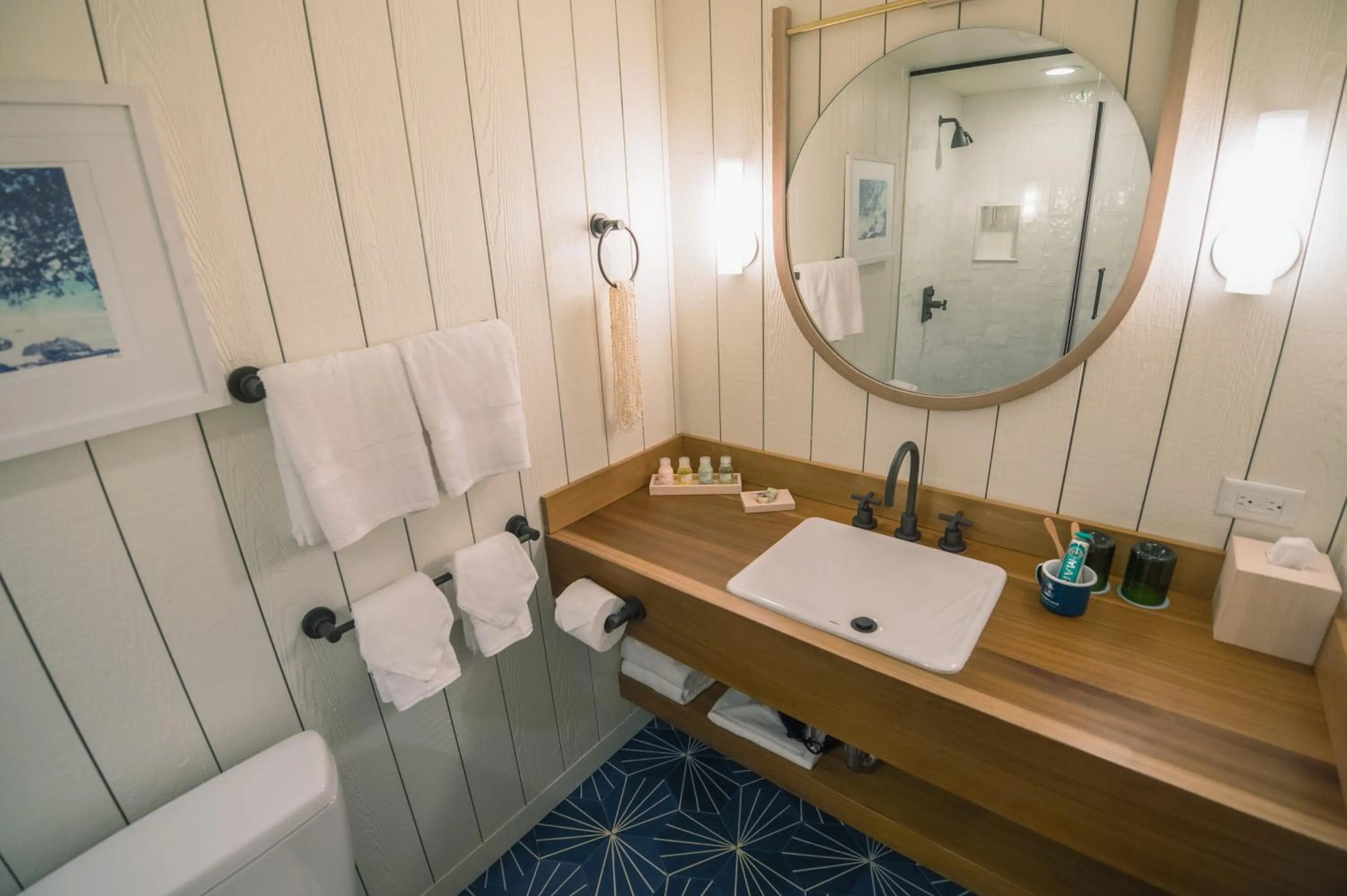 Bathroom in The Surfjack Hotel & Swim Club