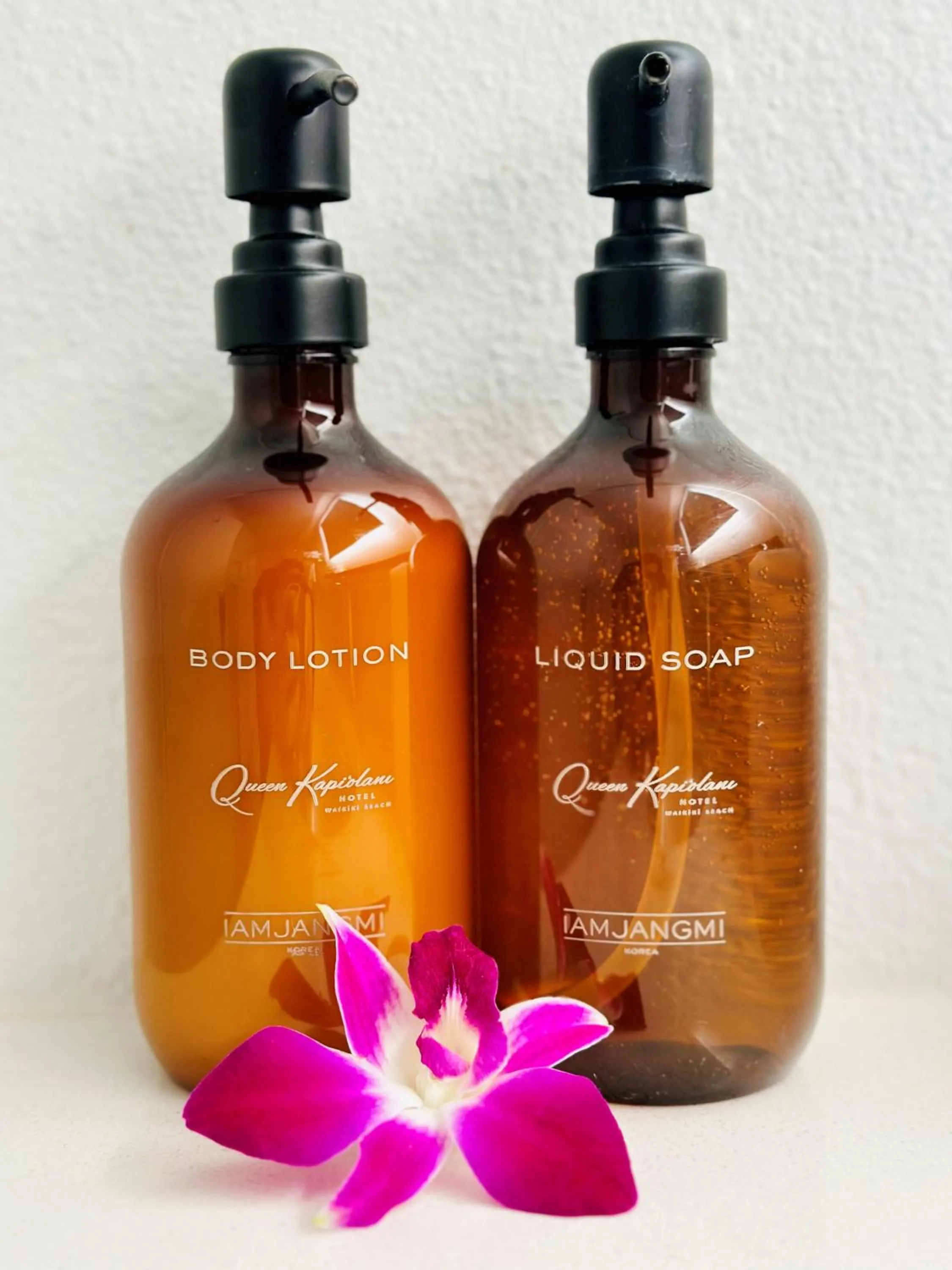 Bathroom in Queen Kapiolani Hotel