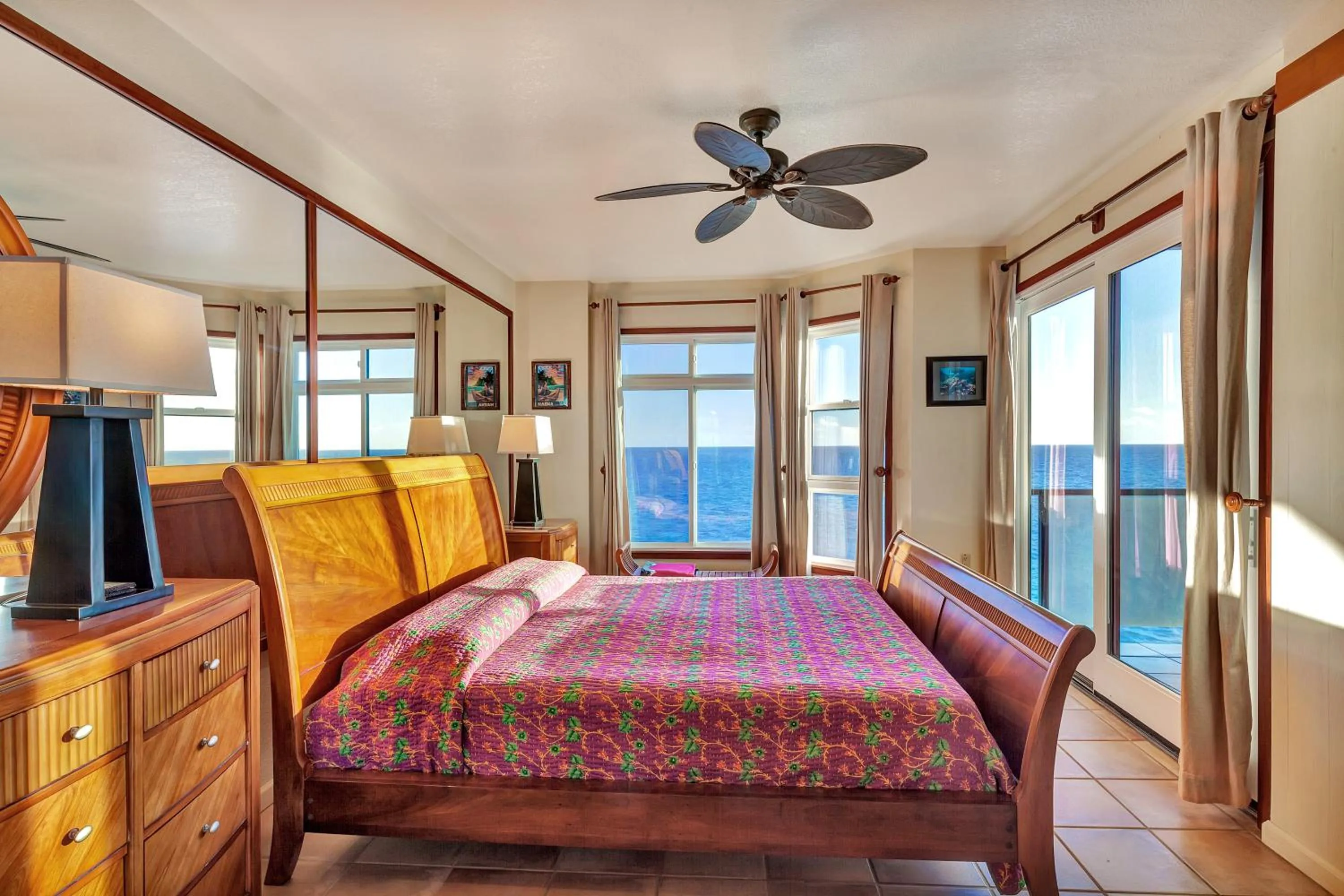 Bedroom, Bed in Castle At Makahuena At Poipu