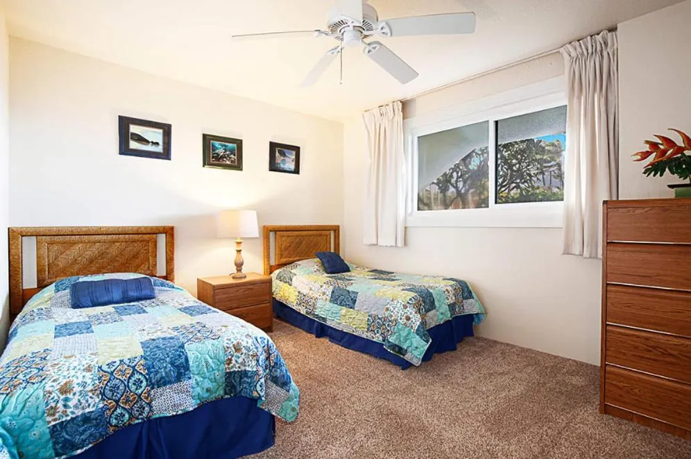 Property building, Bed in Castle At Makahuena At Poipu