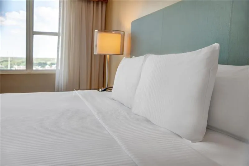Bed in Heldrich Hotel and Conference Center