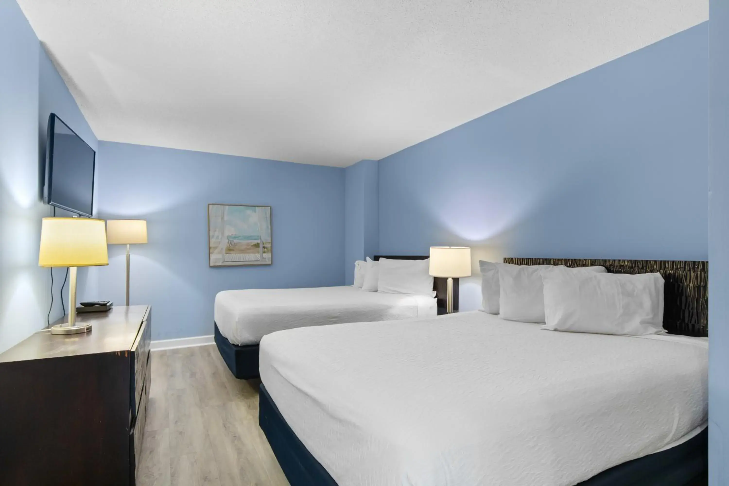 Deluxe Two-Bedroom Suite - Ocean Front in Seaside Resort Deluxe Two-Bedroom Suite - Ocean Front in Seaside Resort