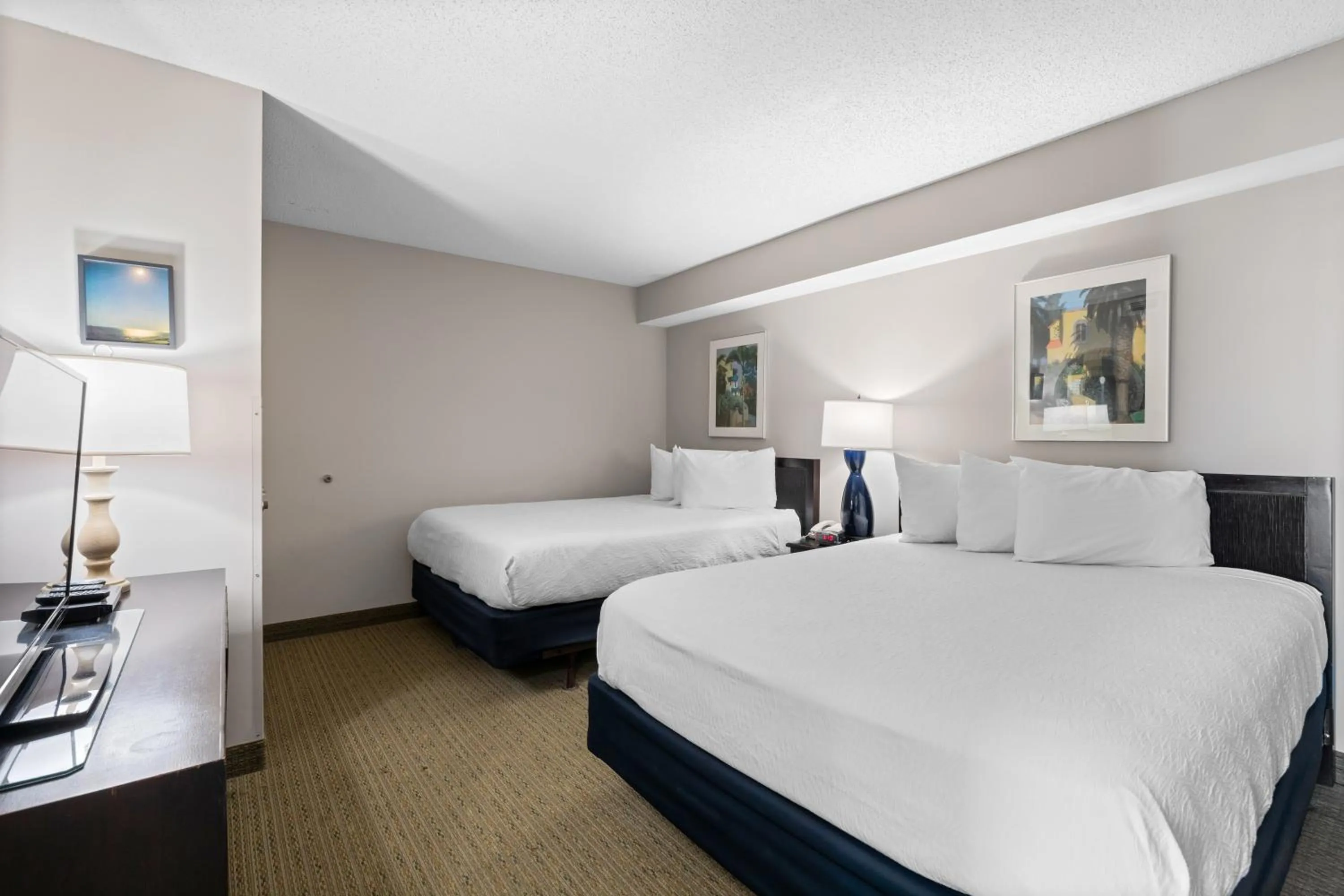 Bedroom, Bed in Seaside Resort