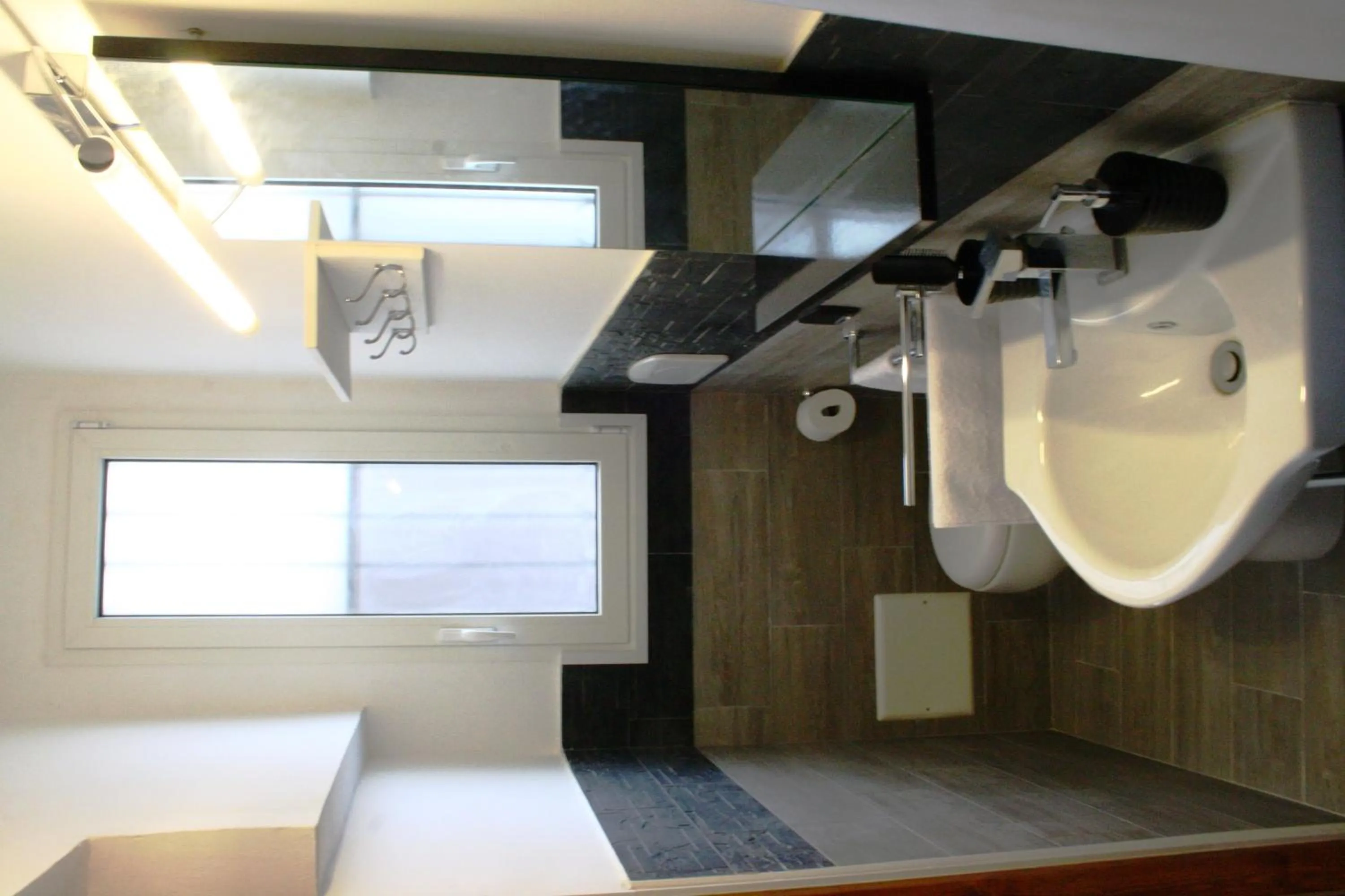 Shower in Residenza Santa Lucia B&B