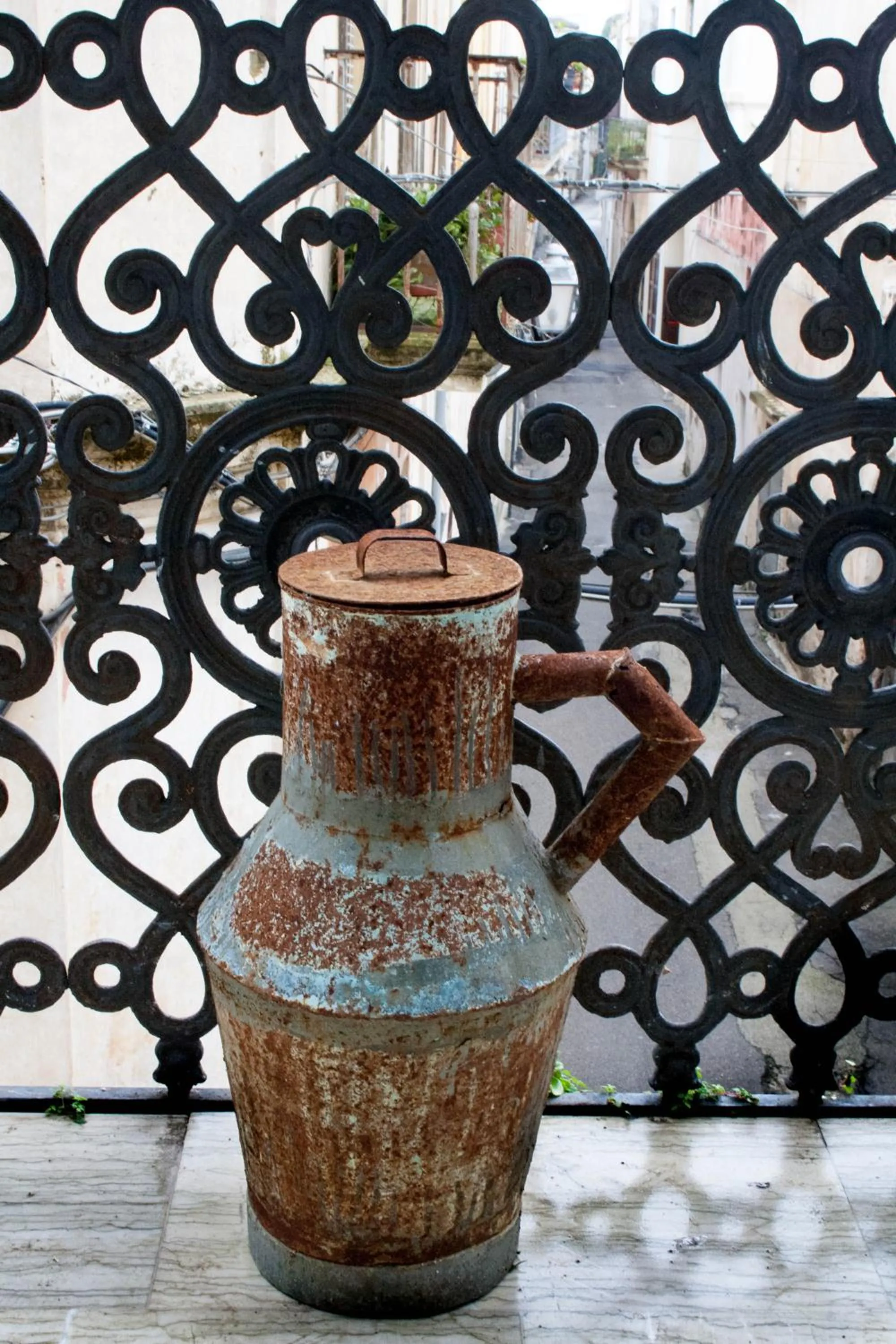 Communal lounge/ TV room in Residenza Santa Lucia B&B