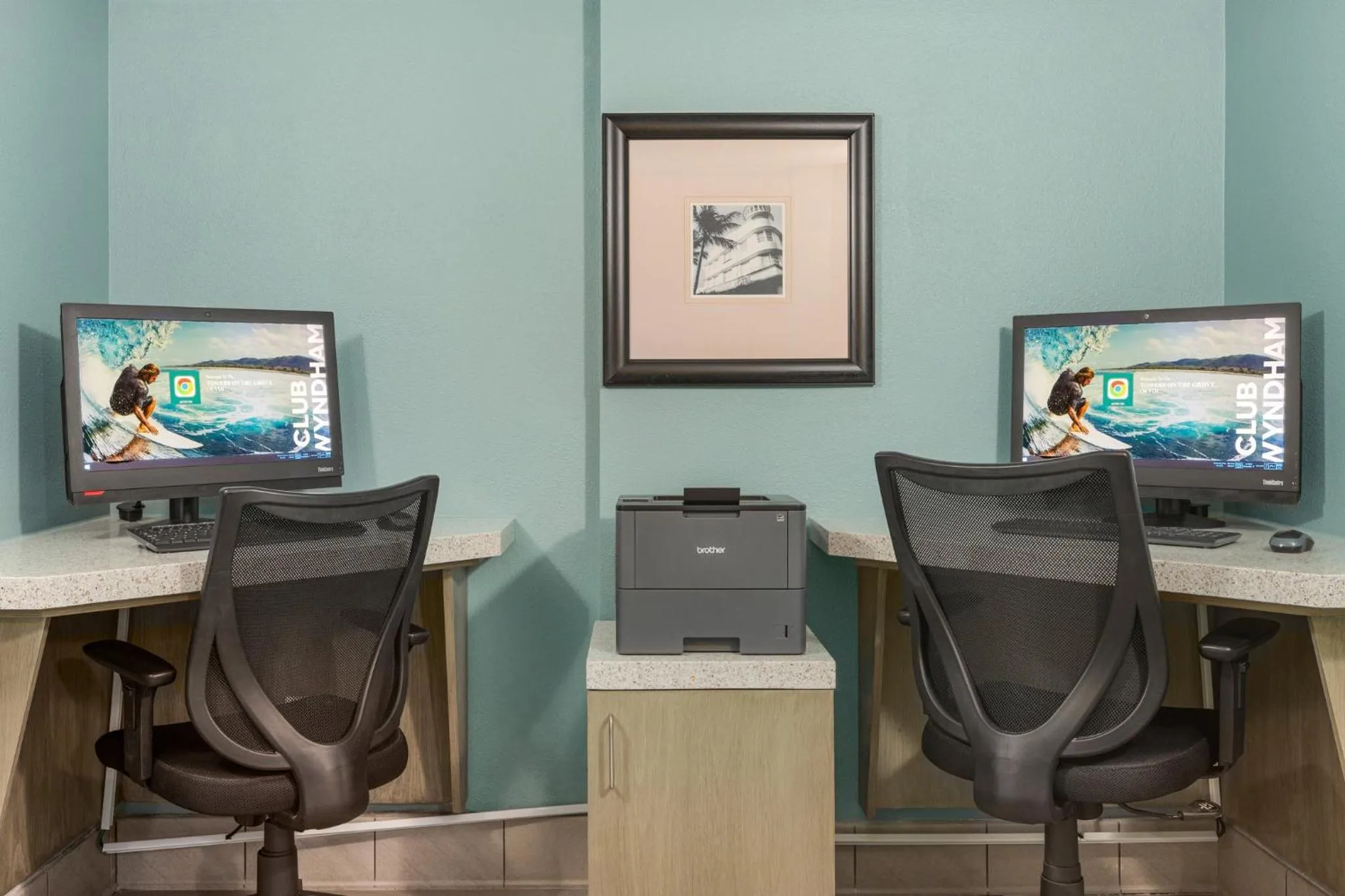 Business facilities in Club Wyndham Towers on the Grove