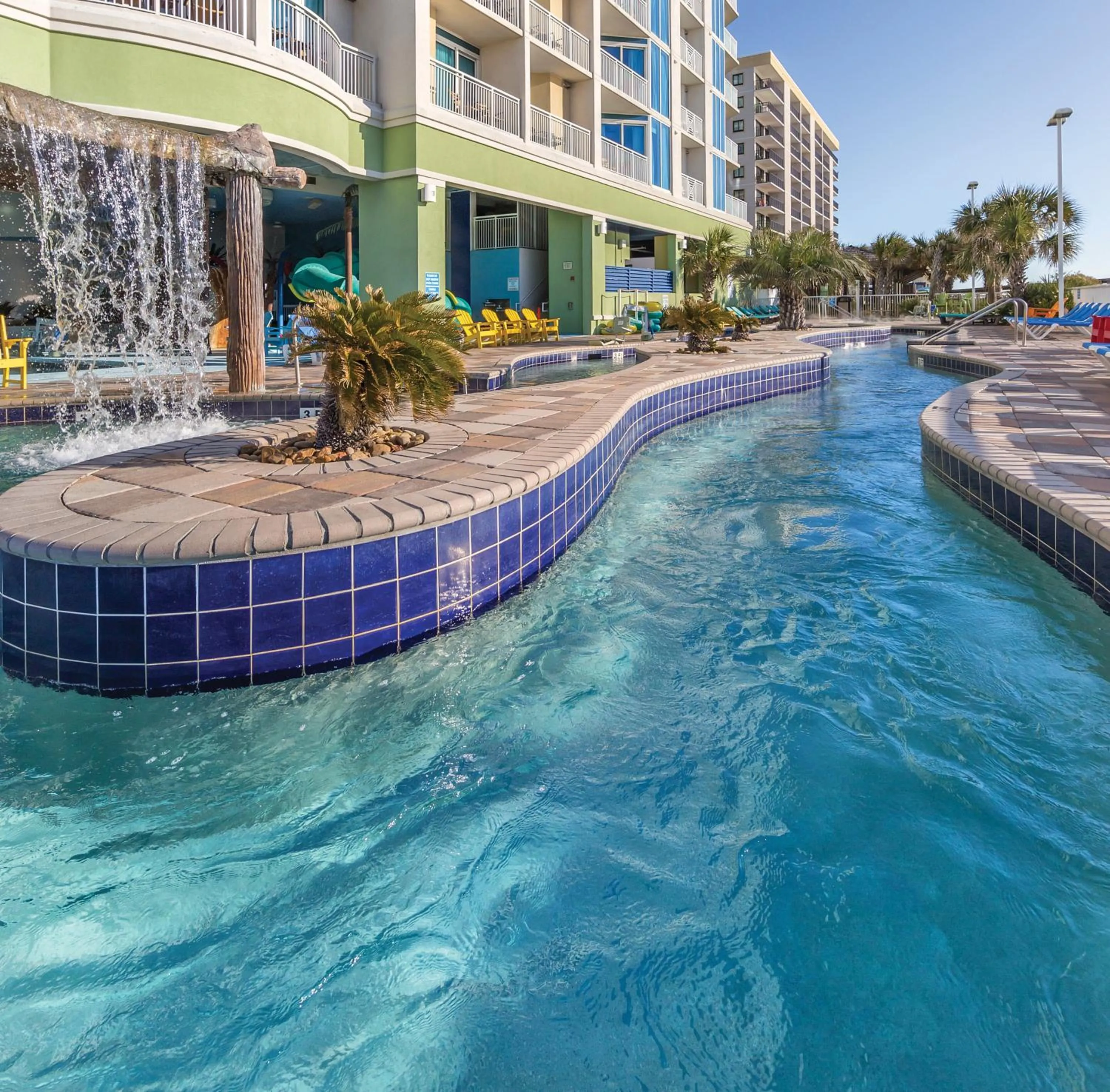 Swimming pool in Club Wyndham Towers on the Grove