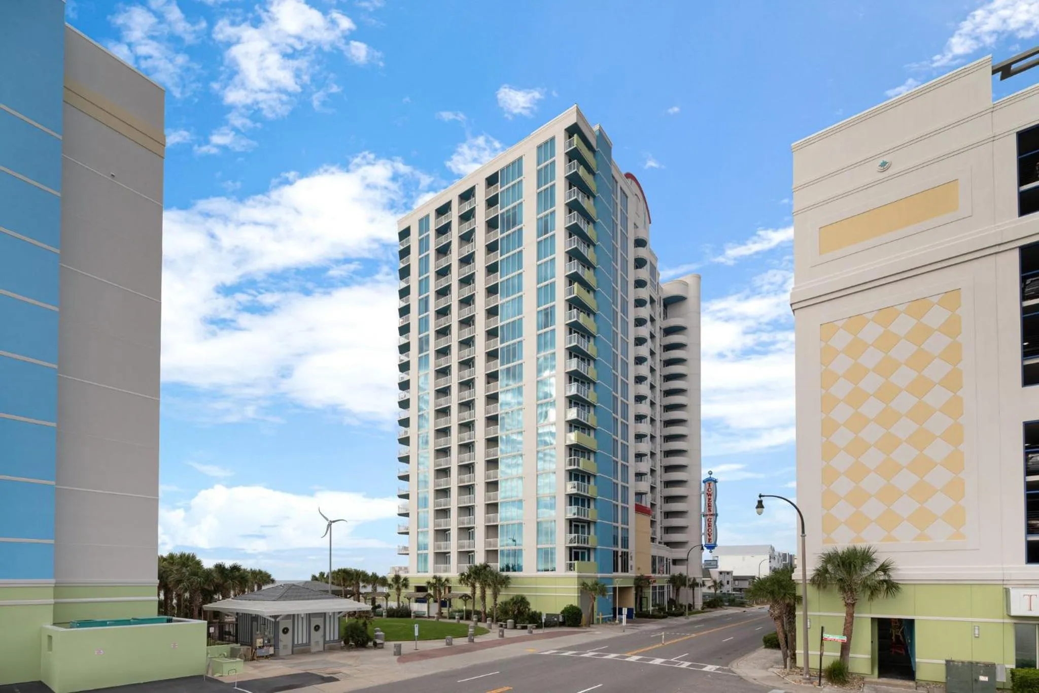 Property building in Club Wyndham Towers on the Grove