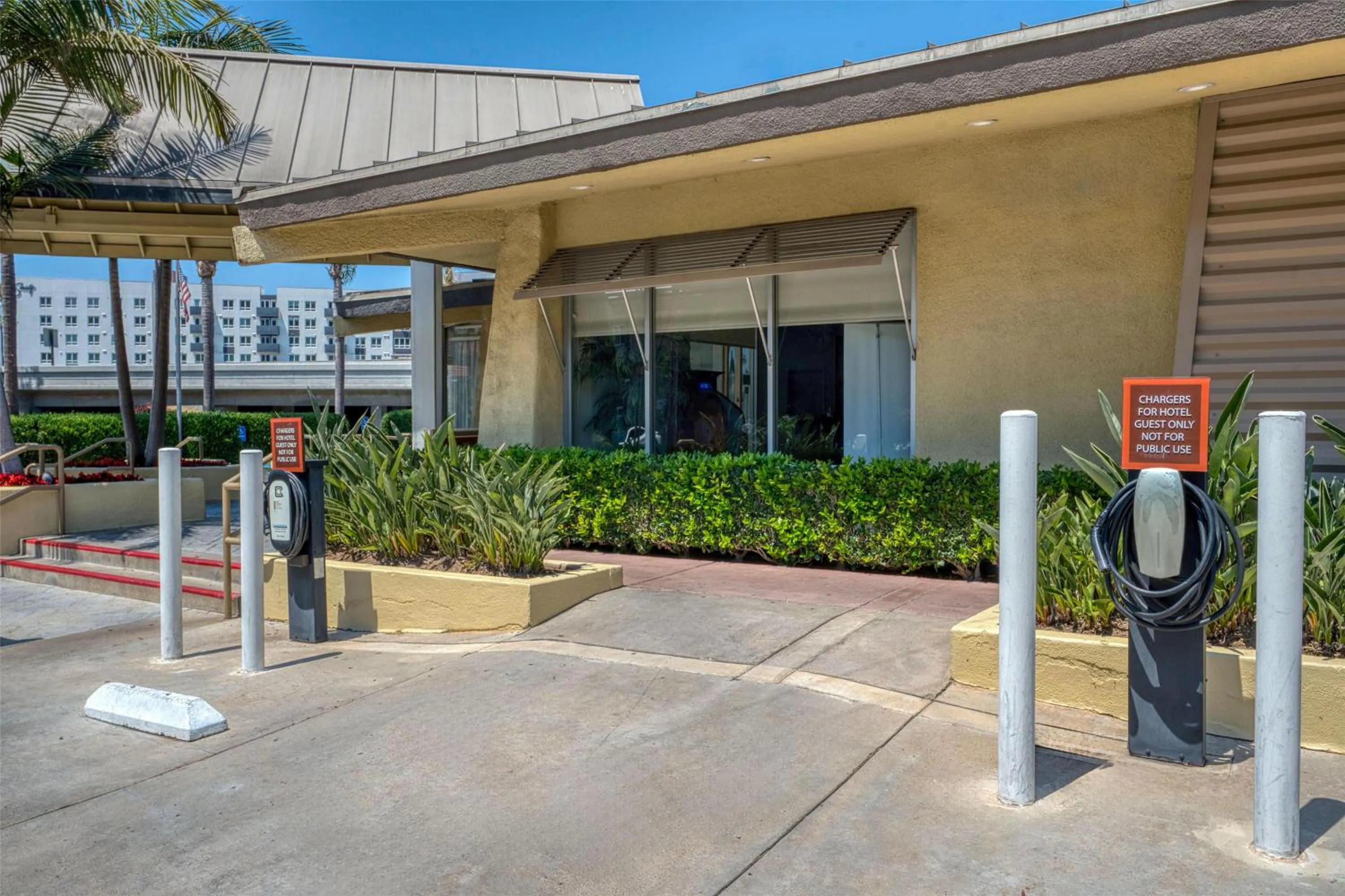 Property building in Best Western Seven Seas