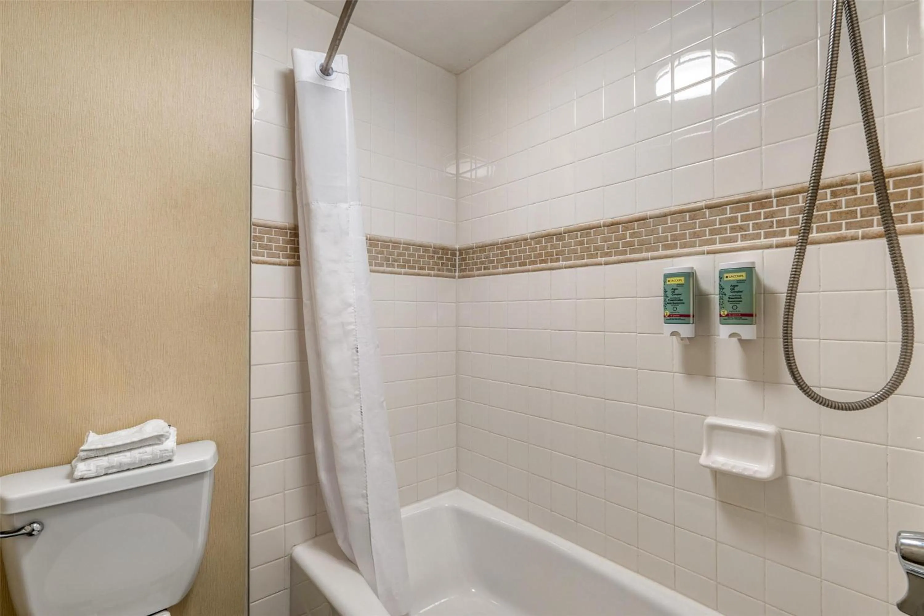 Bathroom in Best Western Seven Seas