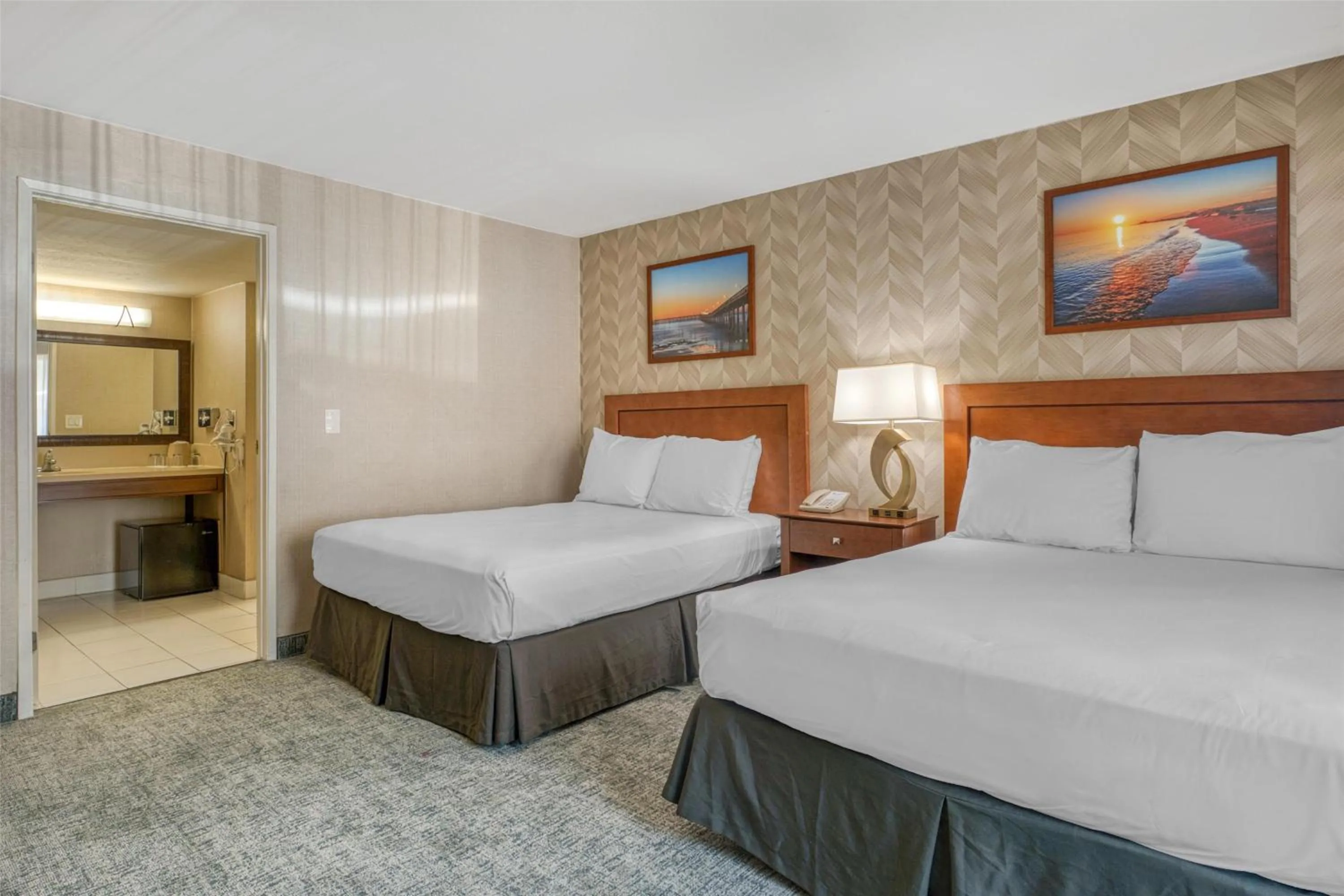 Bedroom, Bed in Best Western Seven Seas