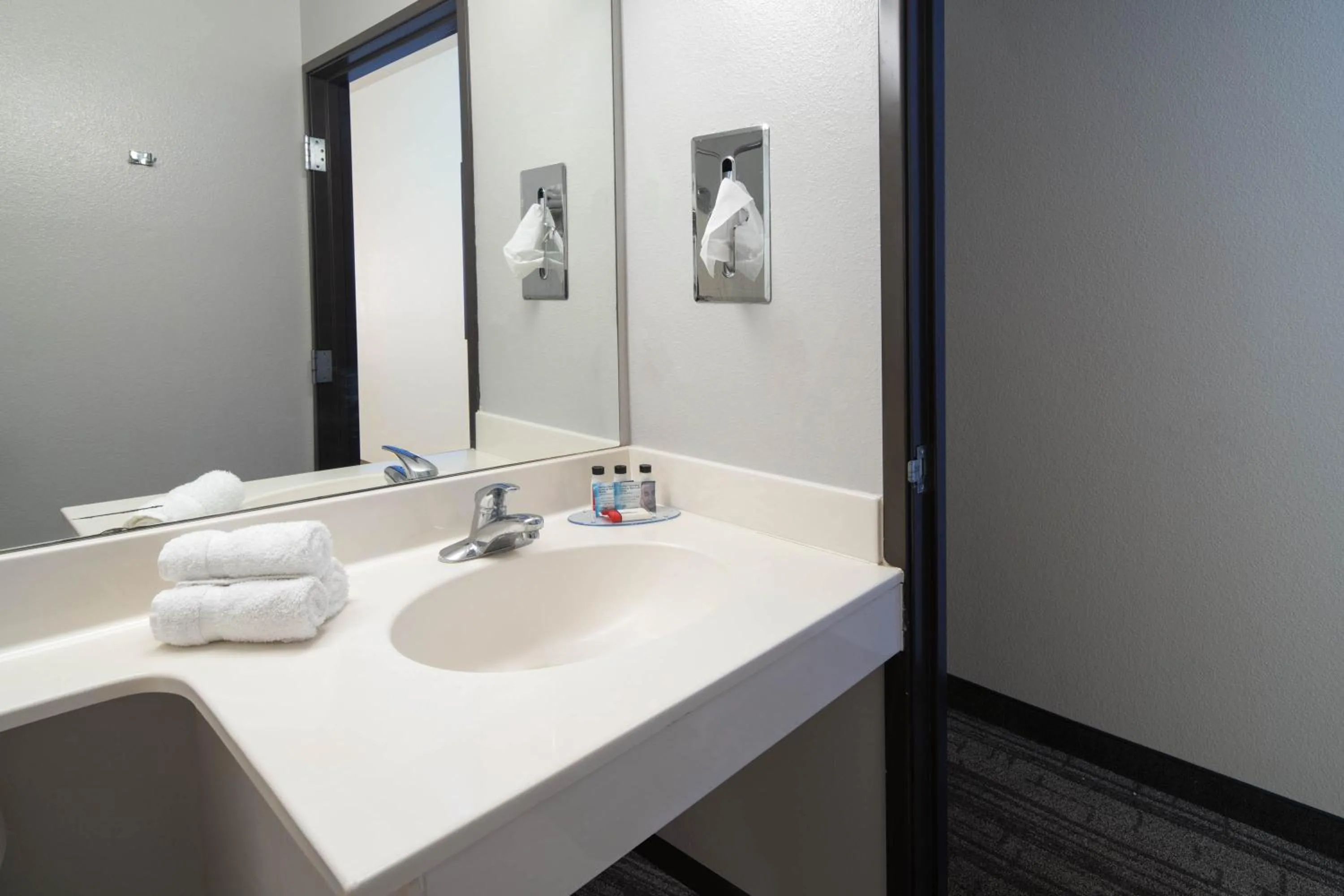 Bathroom in Baymont by Wyndham Las Vegas South Strip