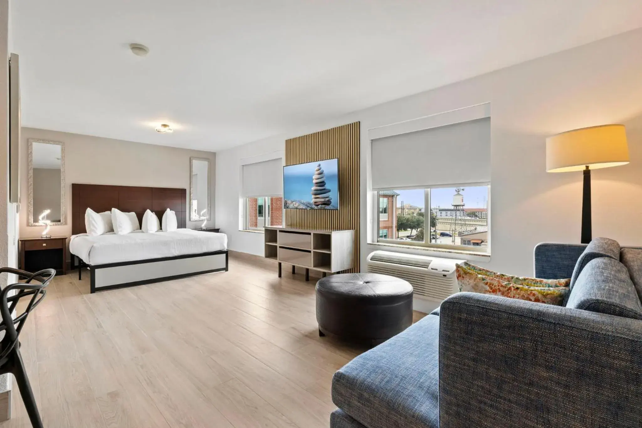 King Studio with Sofa Bed in Kompose Boutique Hotel Houston Cy-Fair King Studio with Sofa Bed in Kompose Boutique Hotel Houston Cy-Fair