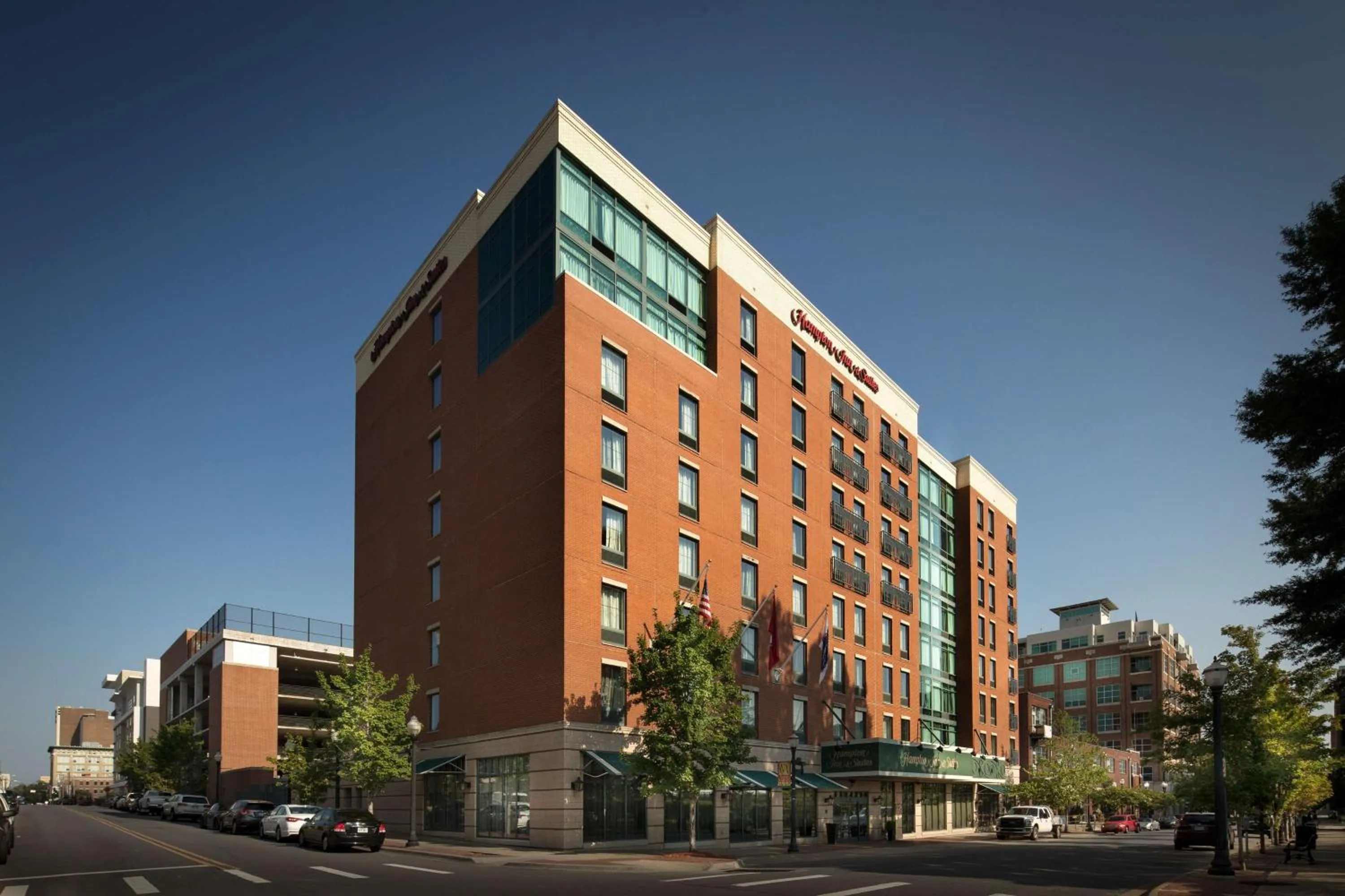 Property building in Hampton Inn & Suites Little Rock-Downtown