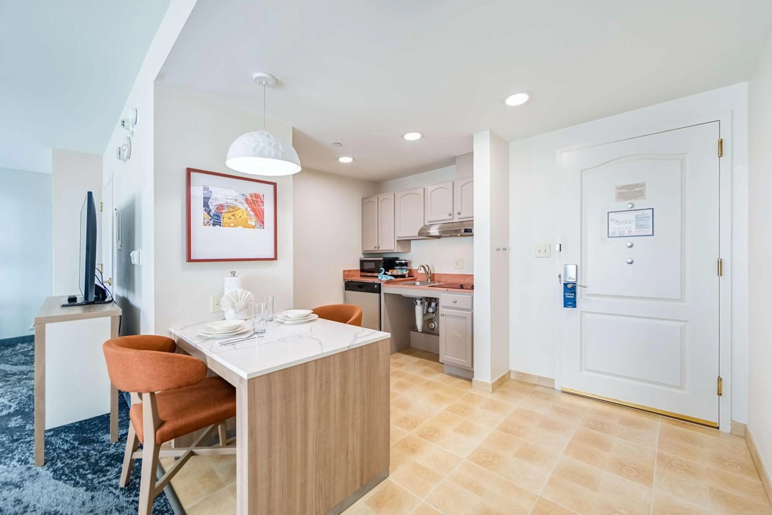 Kitchen or kitchenette in Homewood Suites by Hilton East Rutherford - Meadowlands, NJ