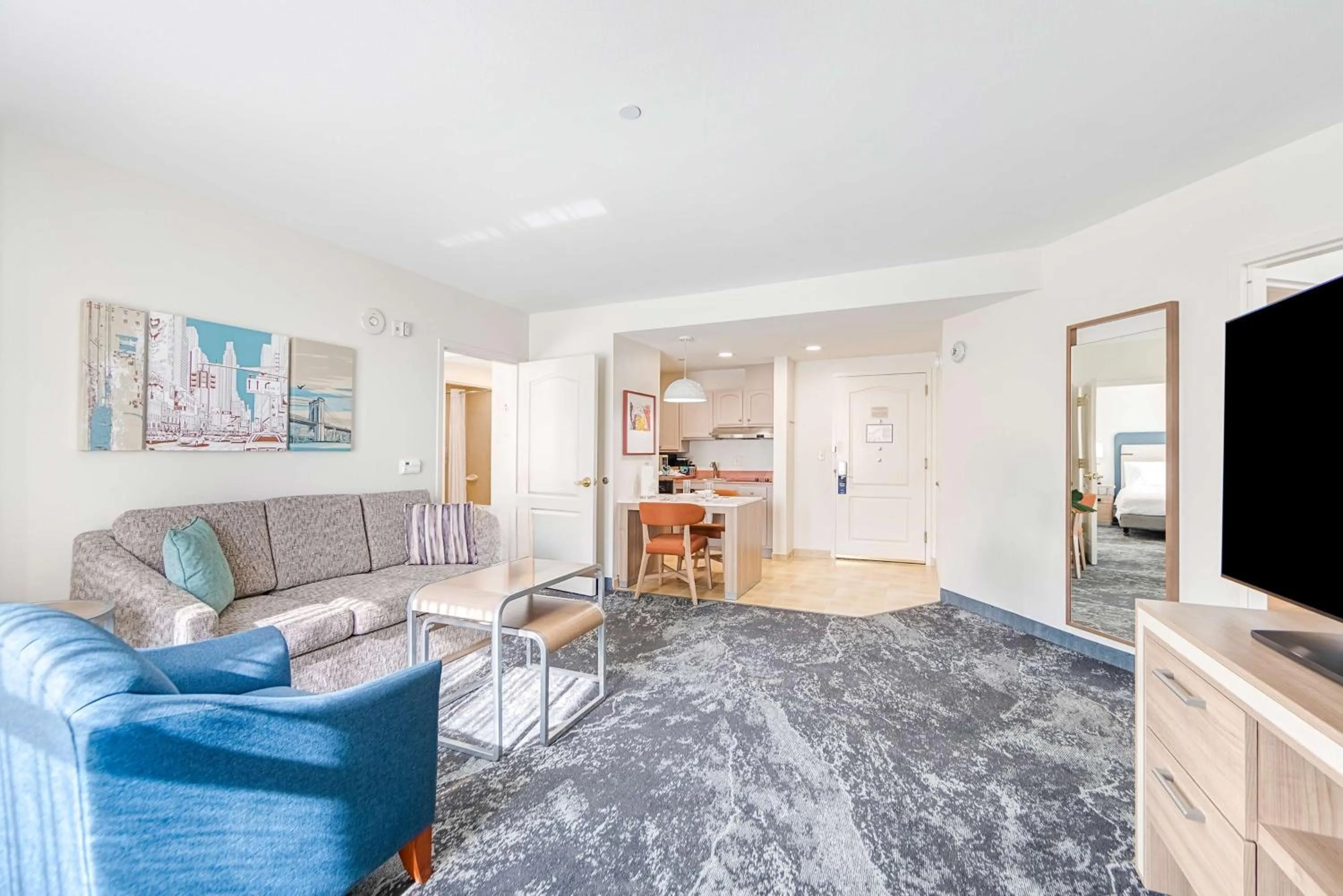 Living room in Homewood Suites by Hilton East Rutherford - Meadowlands, NJ