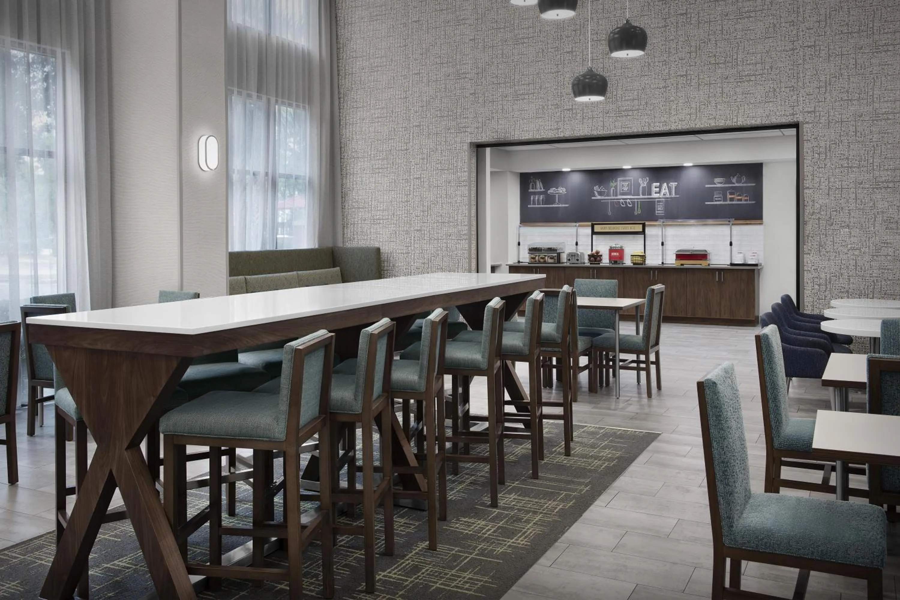 Breakfast in Hampton Inn & Suites Jacksonville South - Bartram Park