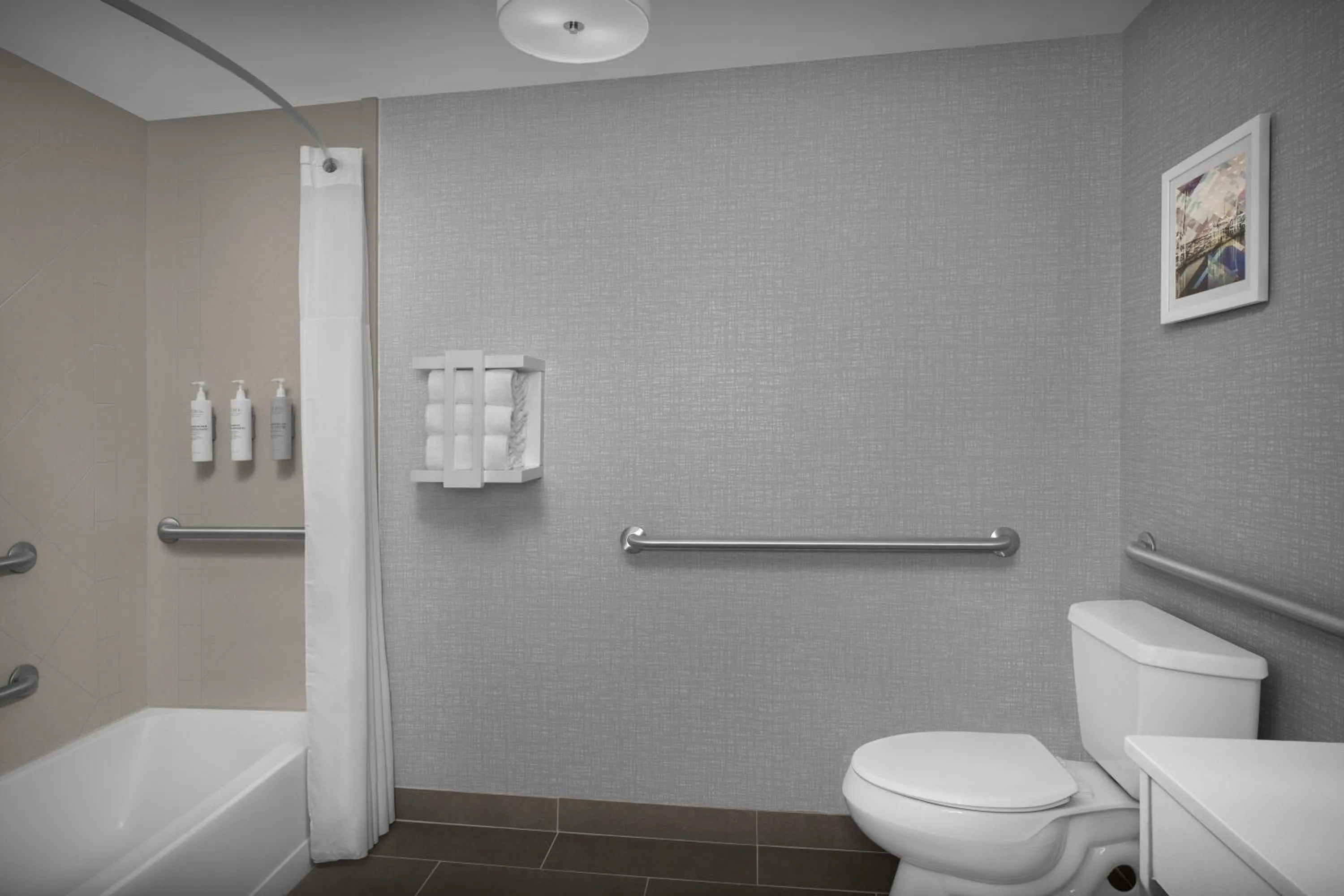 Bathroom in Hampton Inn & Suites Jacksonville South - Bartram Park