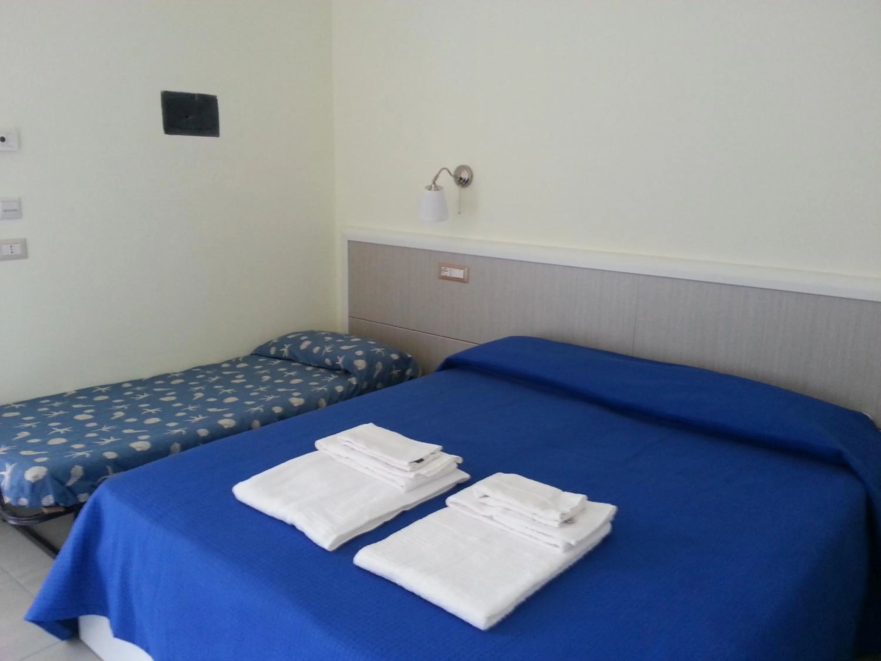 Bed in Il Girasole Formia Guesthouse rooms