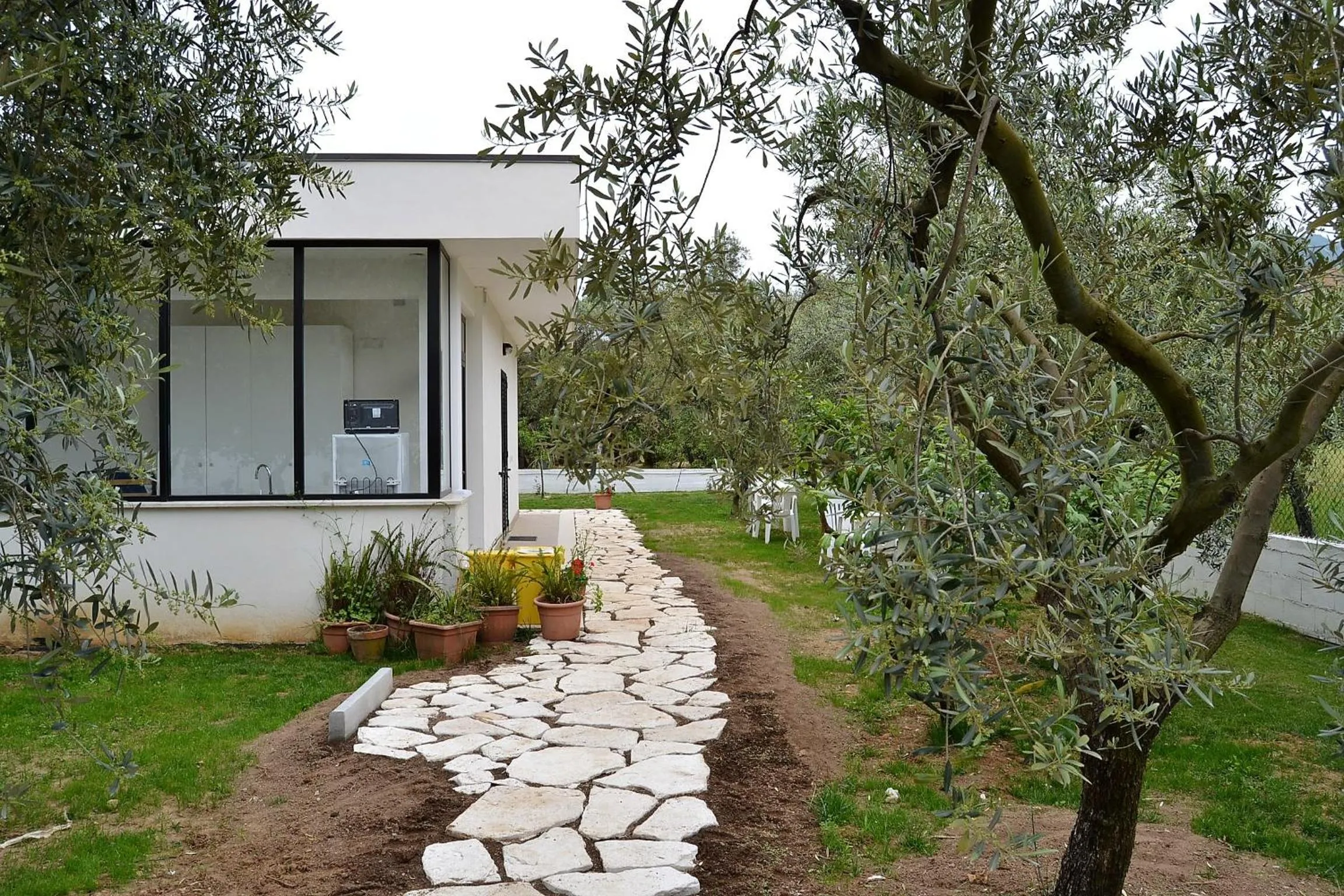 Garden in Il Girasole Formia Guesthouse rooms