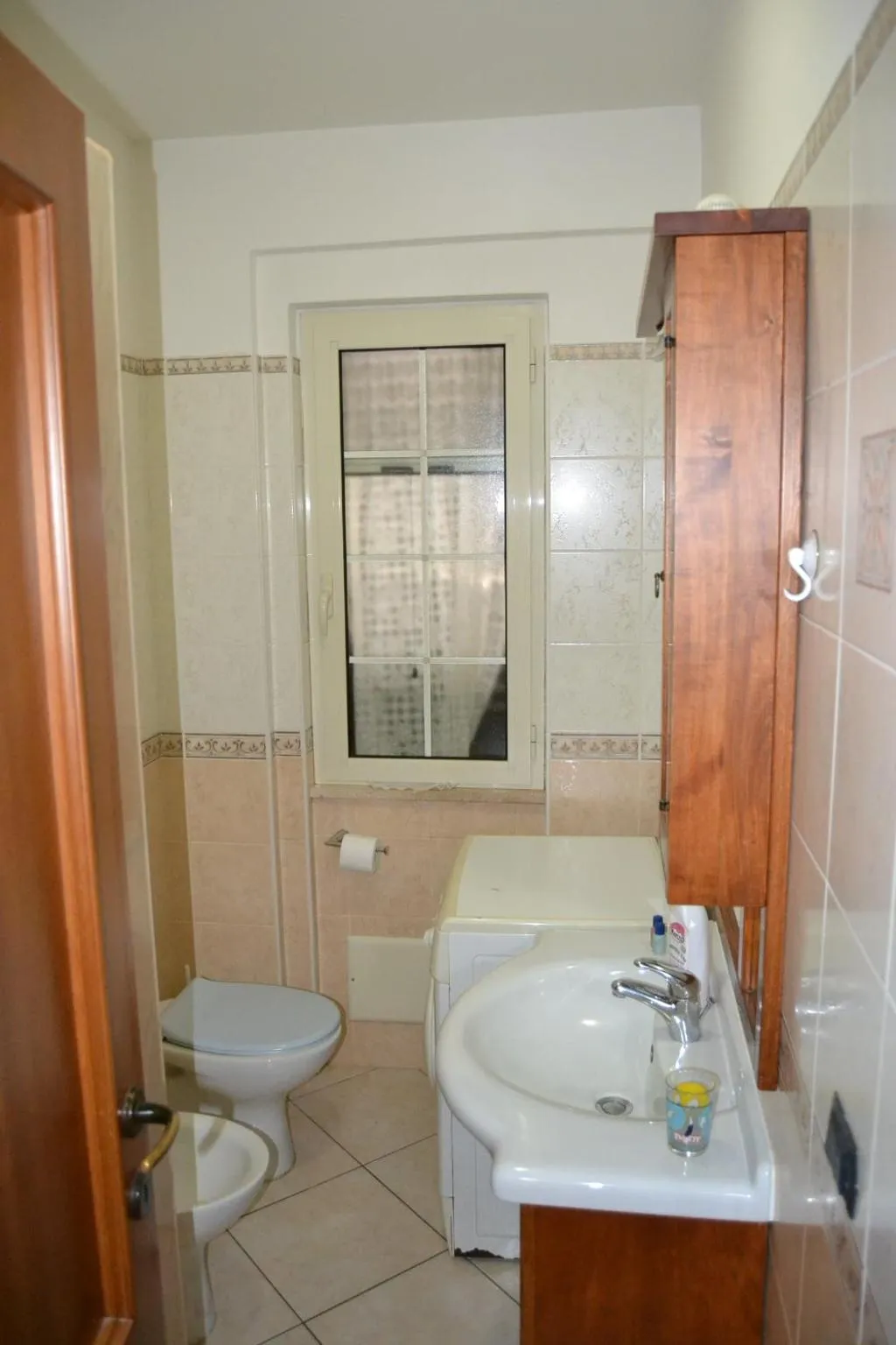 Shower in Il Girasole Formia Guesthouse rooms