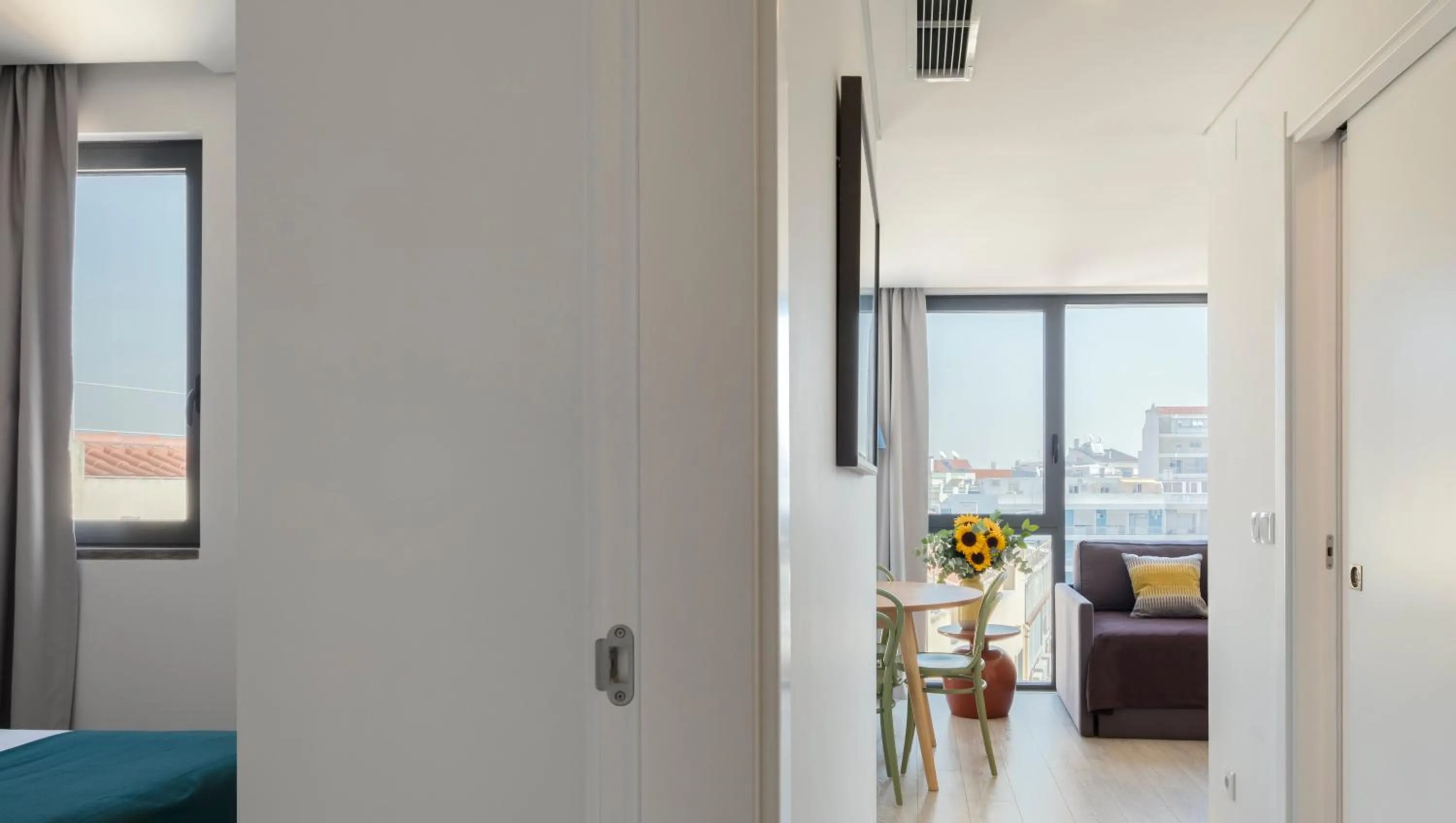 Living room in Lisbon Serviced Apartments - Parque