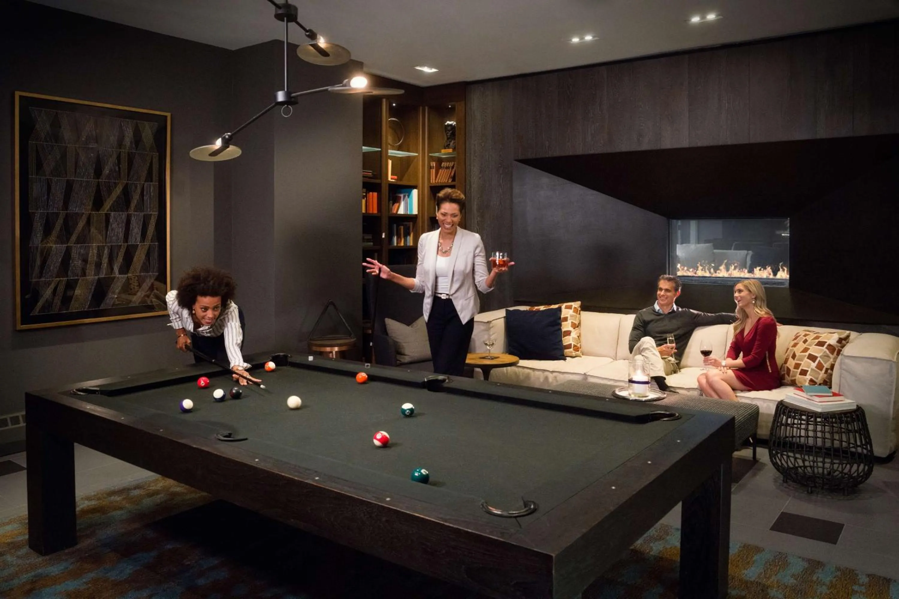 Dining area in The Logan Philadelphia, Curio Collection by Hilton