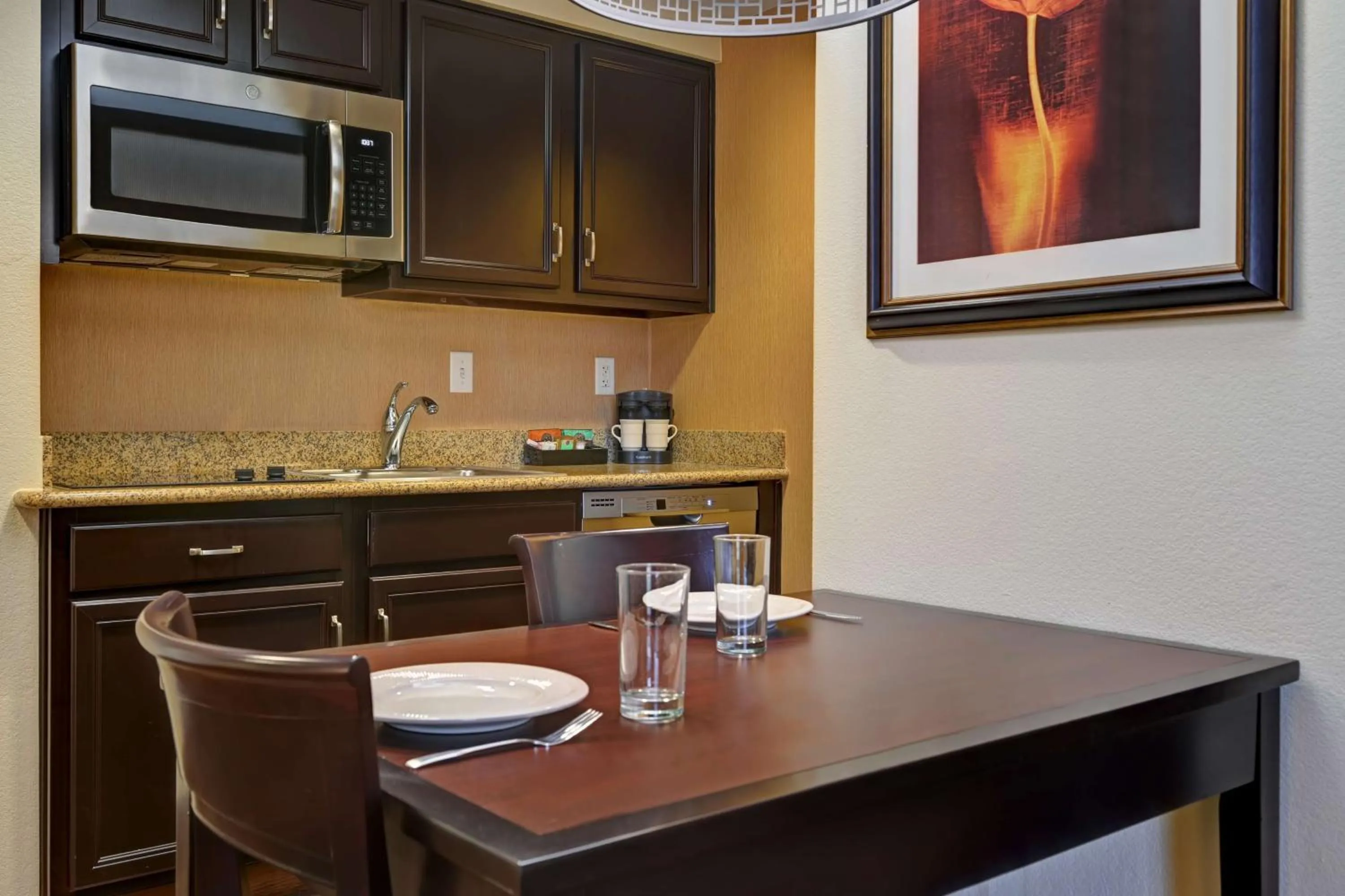Kitchen or kitchenette in Homewood Suites by Hilton Denver Tech Center